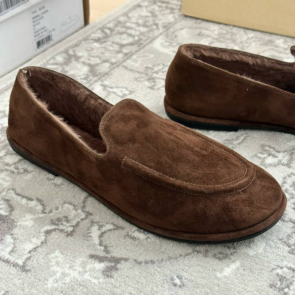 The Row Leo Shearling-Lined Suede Loafers – Lacquer Brown