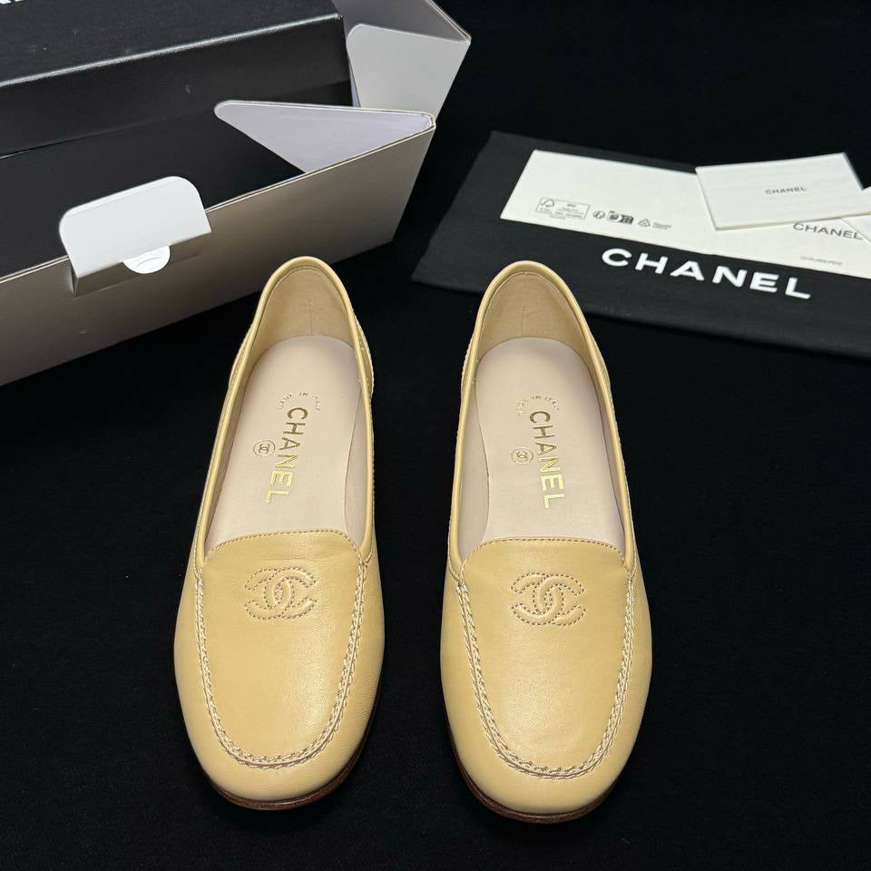 Chanel CC Leather Mules – Beige
