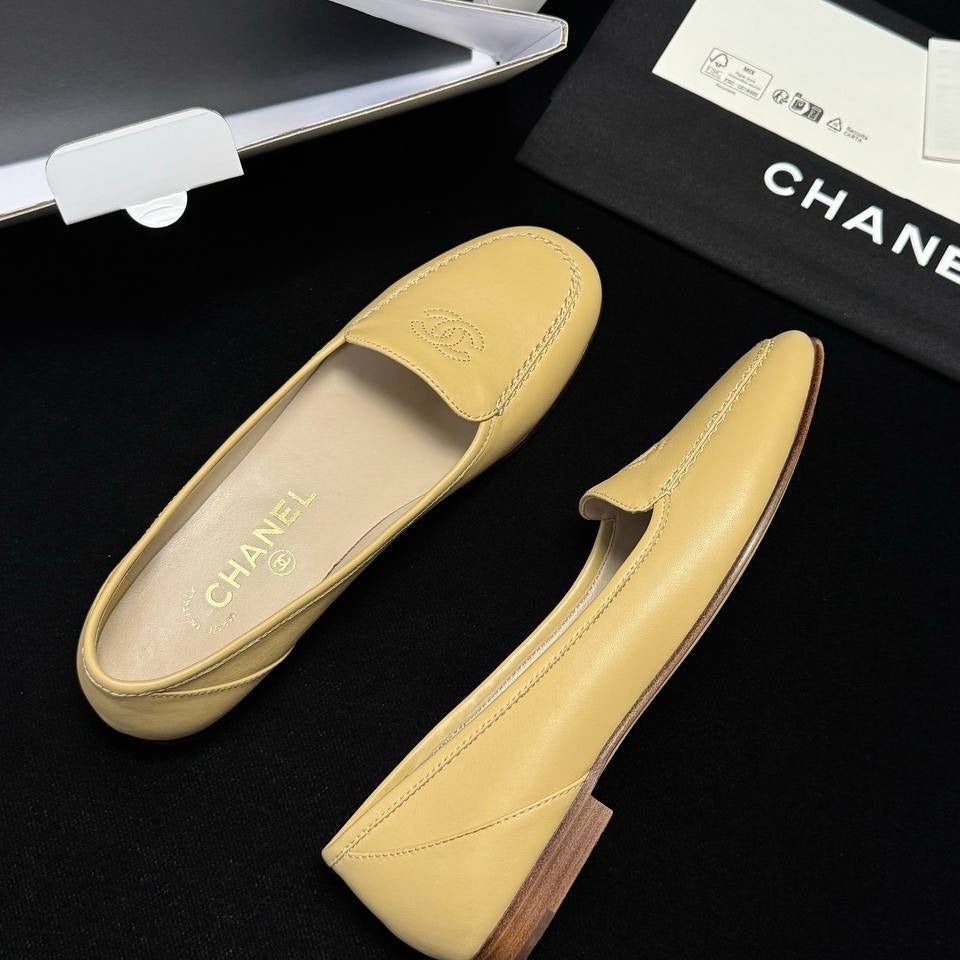 Chanel CC Leather Mules – Beige