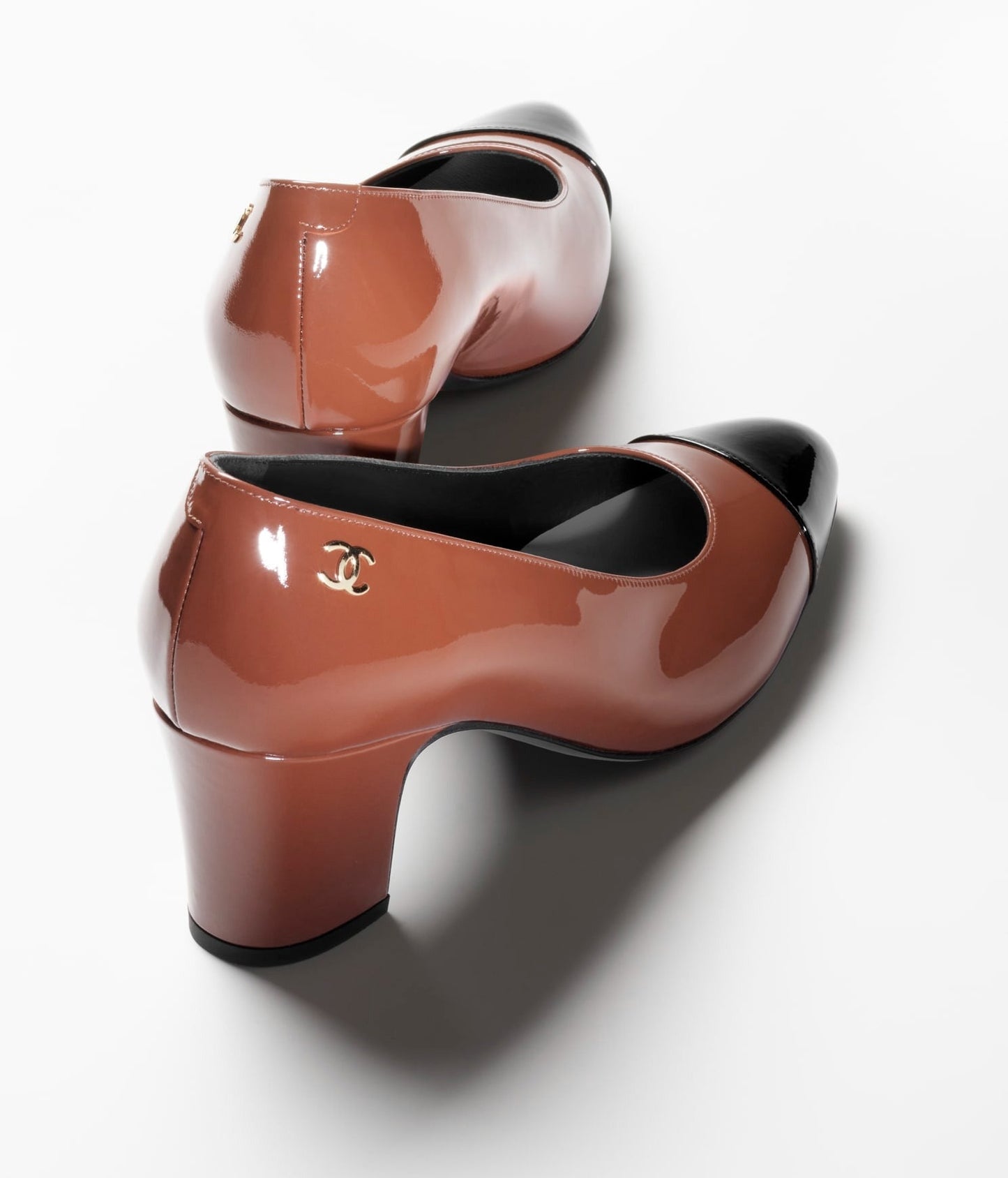 PUMPS LIGHT BROWN BLACK PATENT CALFSKIN - 35
