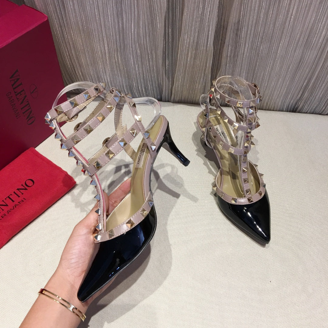 ROCKSTUD CAGED PUMP 65MM IN BLACK MIX LIGHT PINK PATENT CALFSKIN - 34