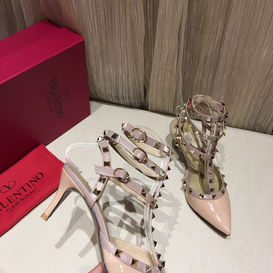 ROCKSTUD CAGED PUMP 65MM IN PEACHY MIX LIGHT PINK PATENT CALFSKIN - 34