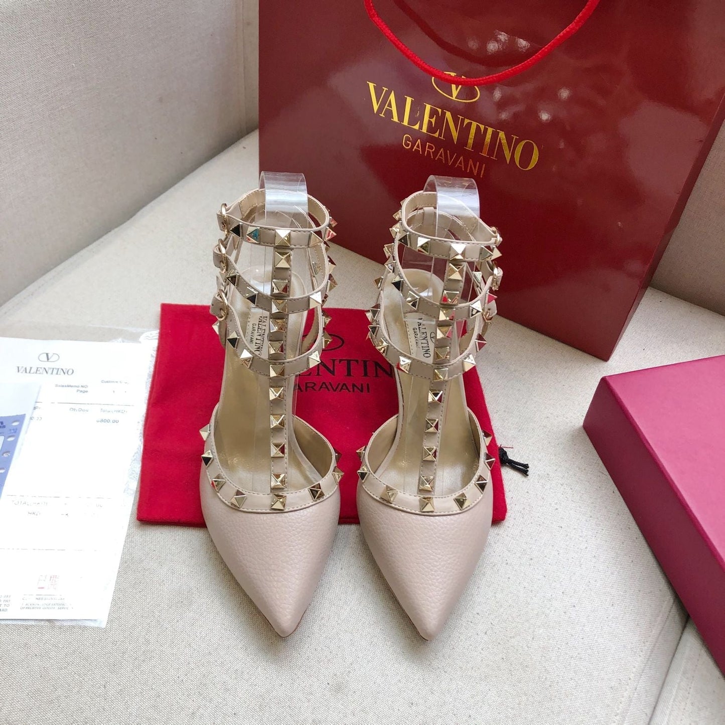 ROCKSTUD PALE PINK METALLIC CALFSKIN ANKLE STRAP HIGH SANDAL - 34 / 9.5 cm