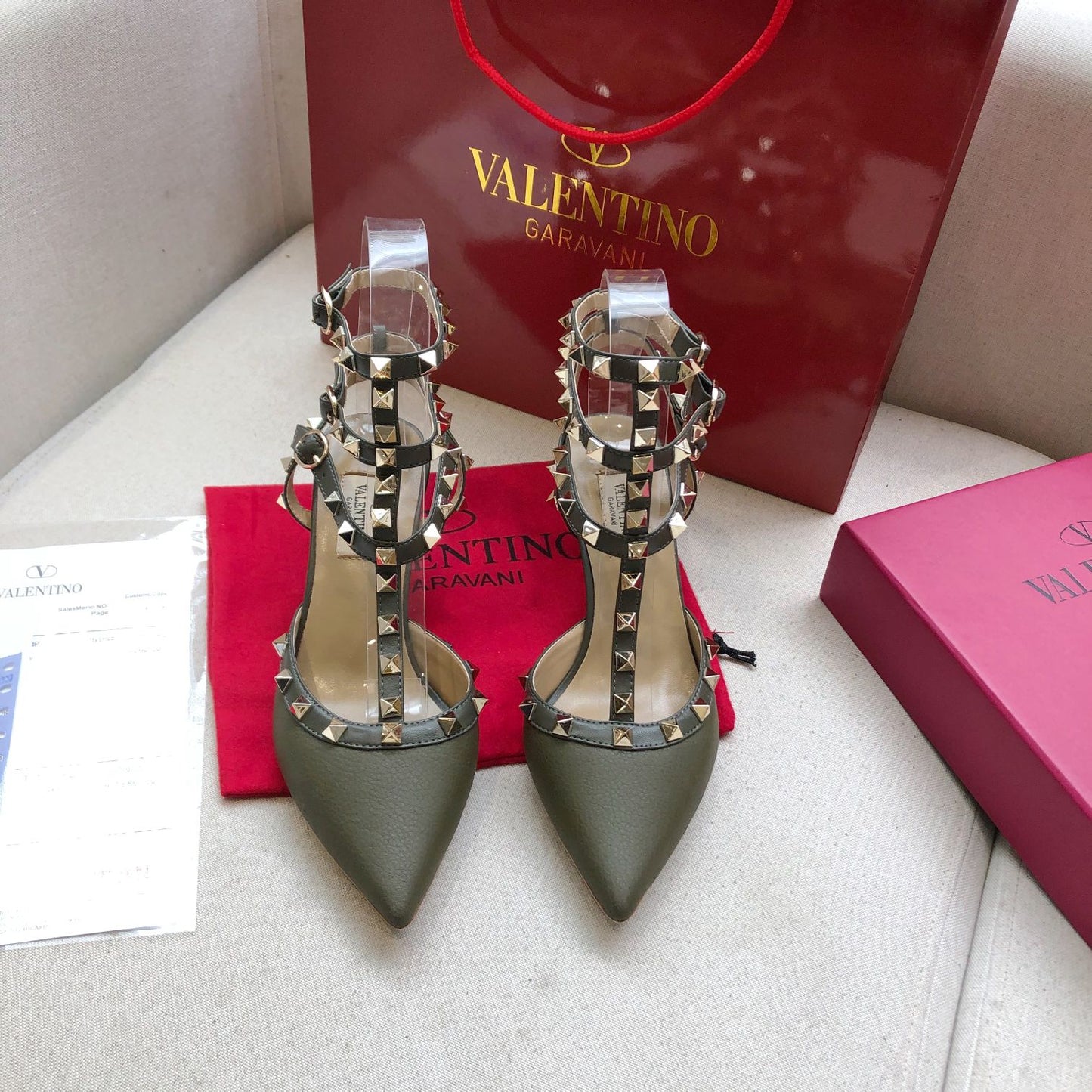 ROCKSTUD MOSS GREEN METALLIC CALFSKIN ANKLE STRAP HIGH SANDAL - 34 / 9.5 cm