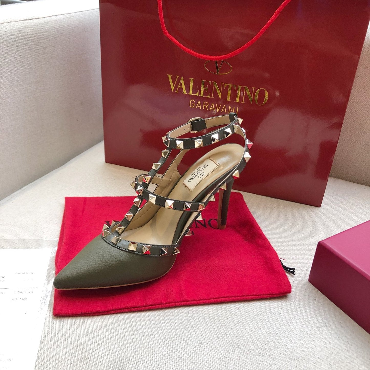 ROCKSTUD MOSS GREEN METALLIC CALFSKIN ANKLE STRAP HIGH SANDAL - 34 / 9.5 cm
