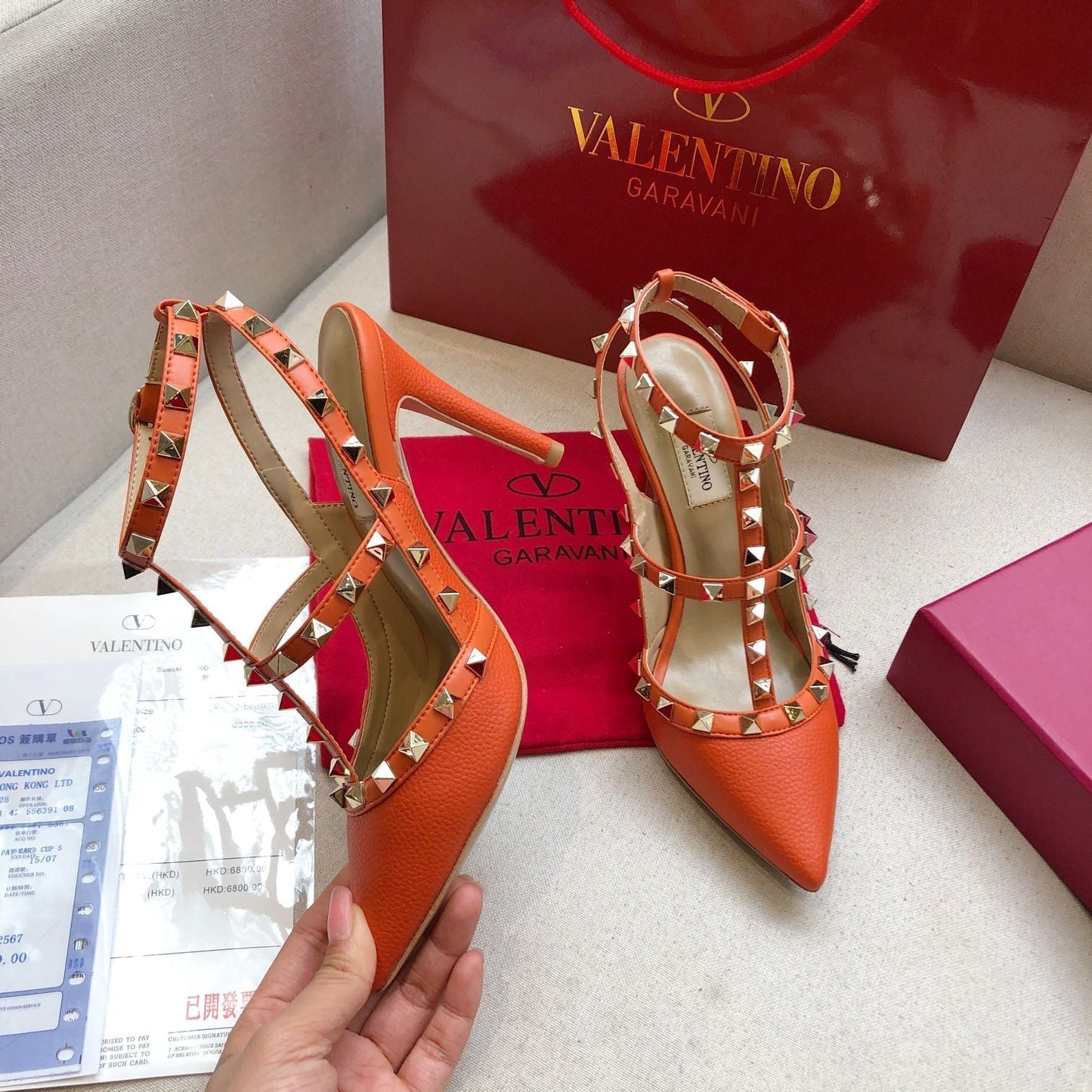 ROCKSTUD FIRE ORANGE METALLIC CALFSKIN ANKLE STRAP HIGH SANDAL - 34 / 9.5 cm