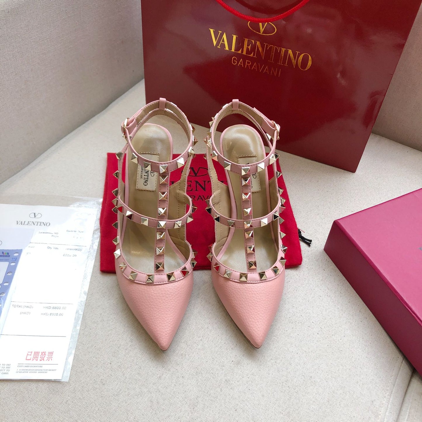 ROCKSTUD LIGHT PINK METALLIC CALFSKIN ANKLE STRAP HIGH SANDAL - 34 / 9.5 cm