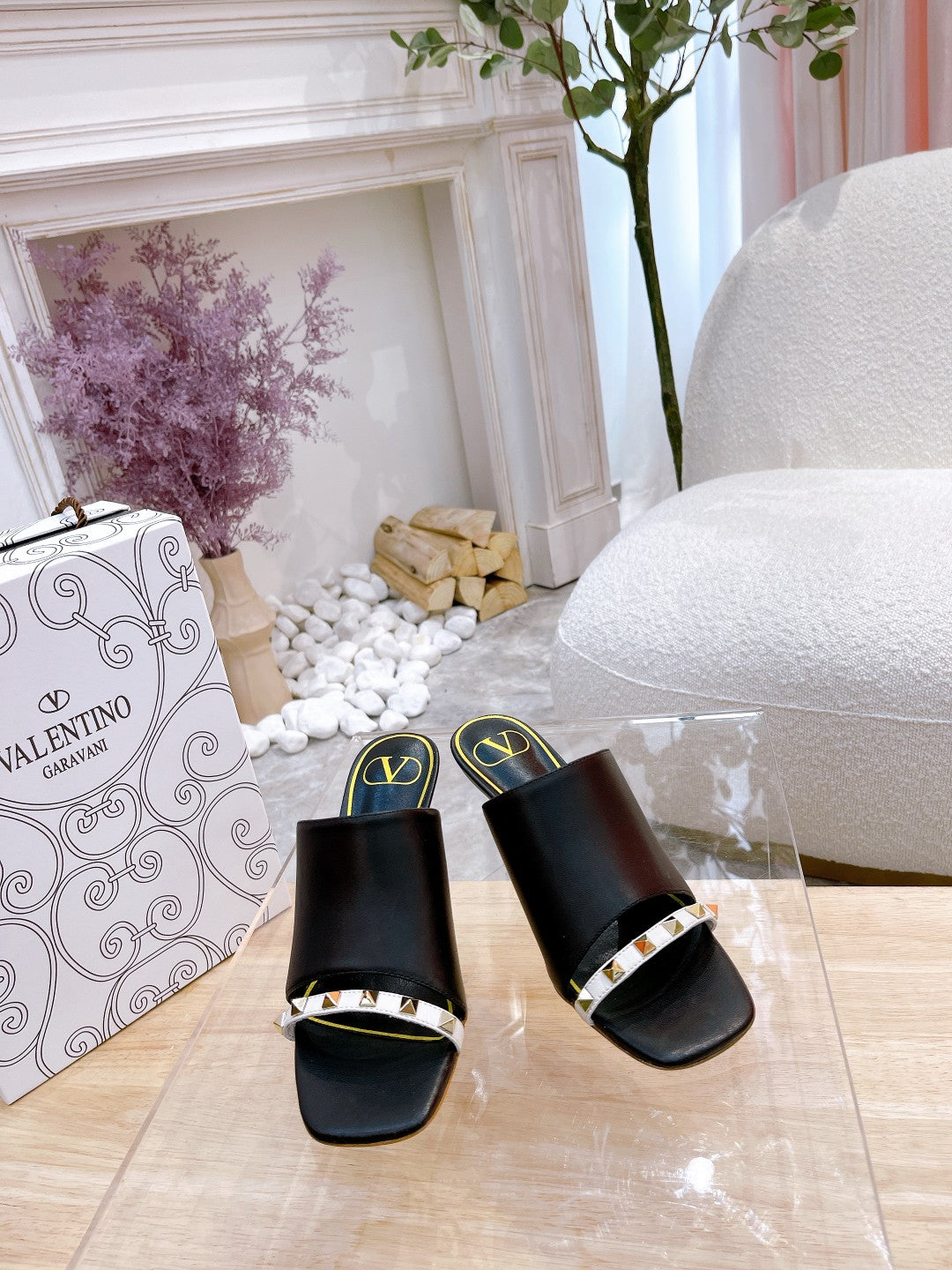 ROCKSTUD TOWER-HEEL MULES IN BLACK CALFSKIN 7 CM - 34