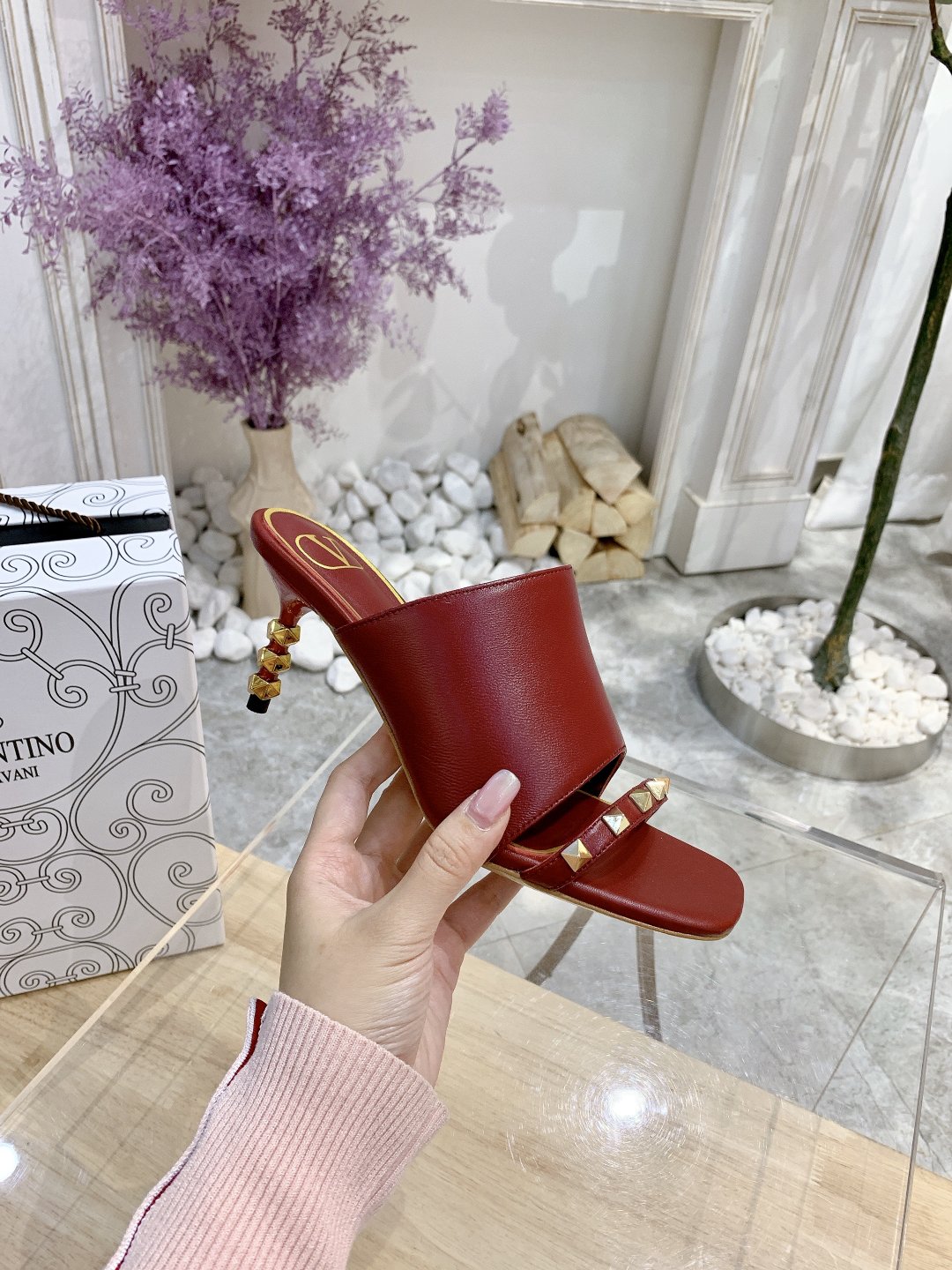 ROCKSTUD TOWER-HEEL MULES IN CURRANT RED CALFSKIN 7 CM - 34