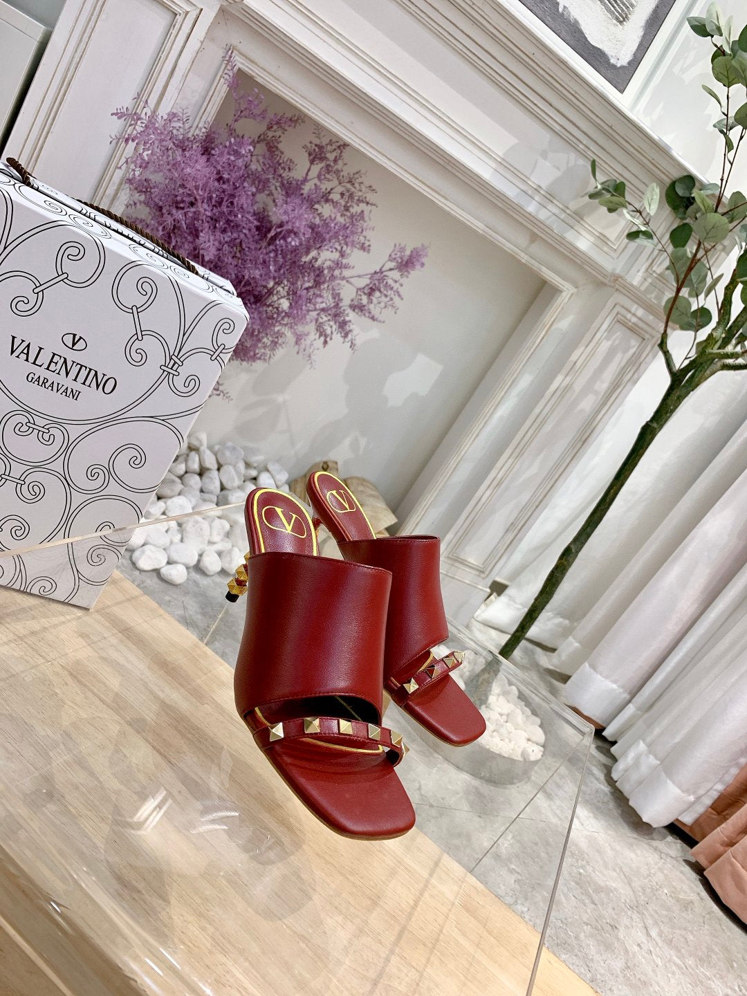 ROCKSTUD TOWER-HEEL MULES IN CURRANT RED CALFSKIN 7 CM - 34