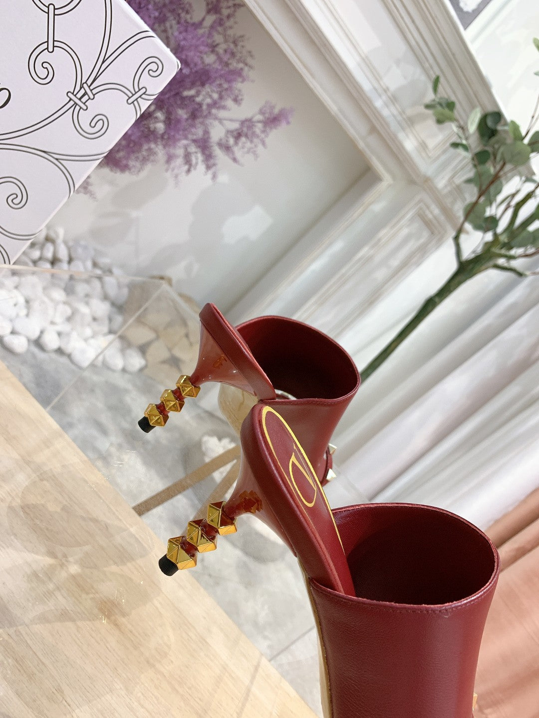 ROCKSTUD TOWER-HEEL MULES IN CURRANT RED CALFSKIN 7 CM - 34
