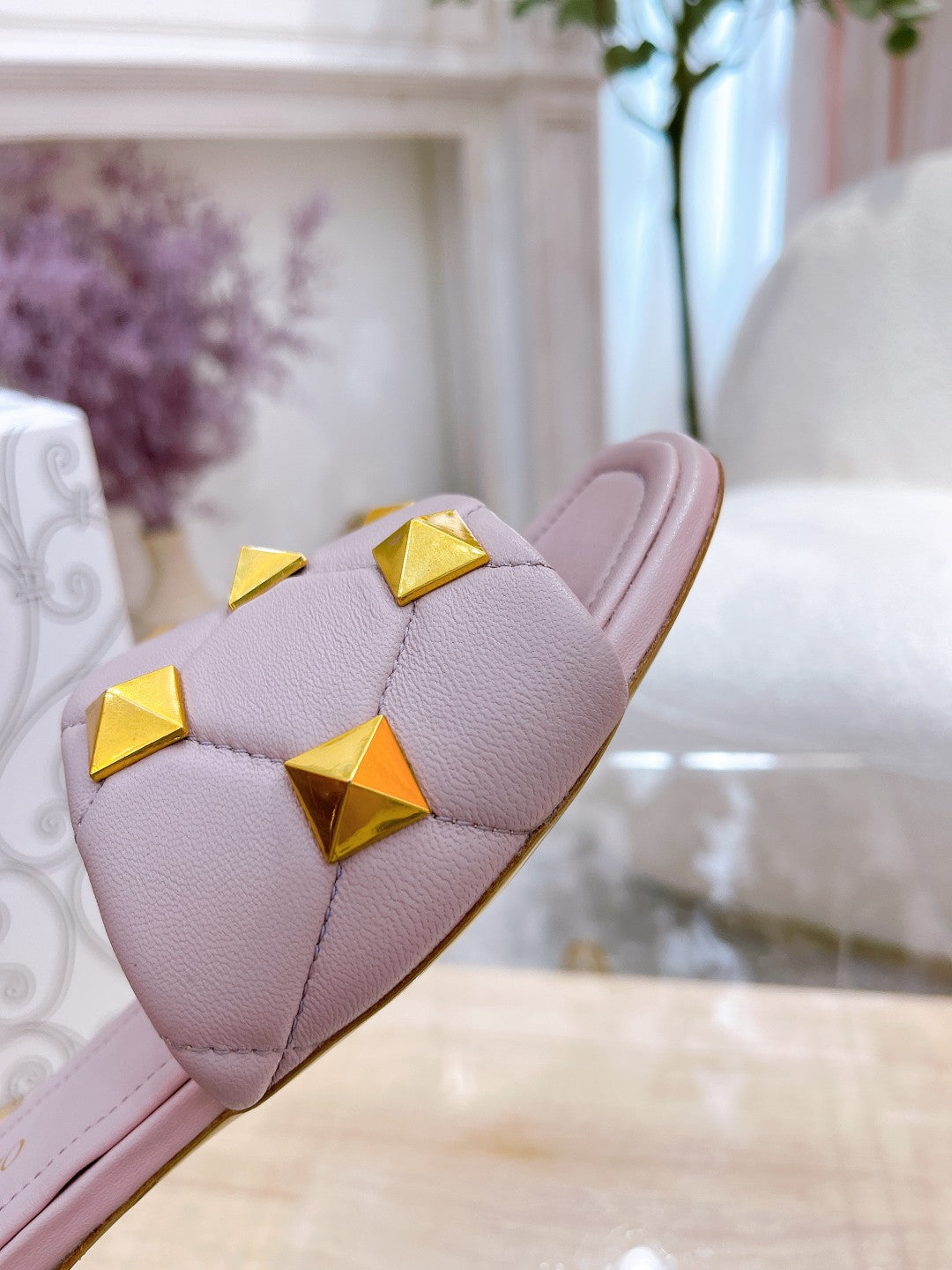 STUD FLAT SLIDE IN BABY PINK LAMBSKIN - 34