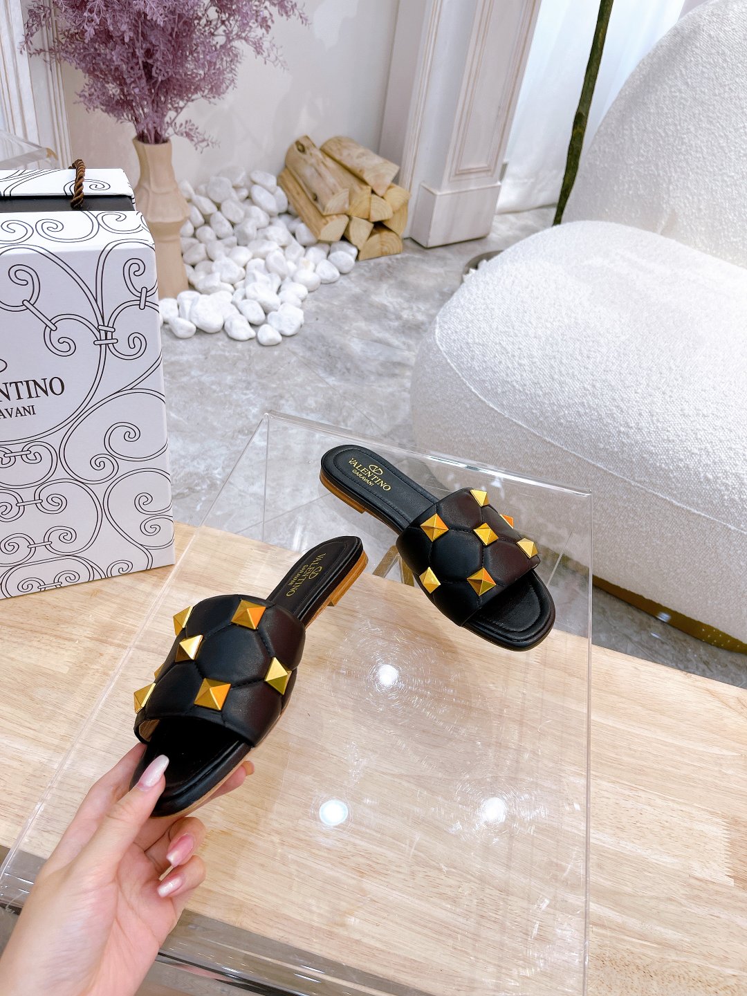 STUD FLAT SLIDE IN BLACK LAMBSKIN - 34