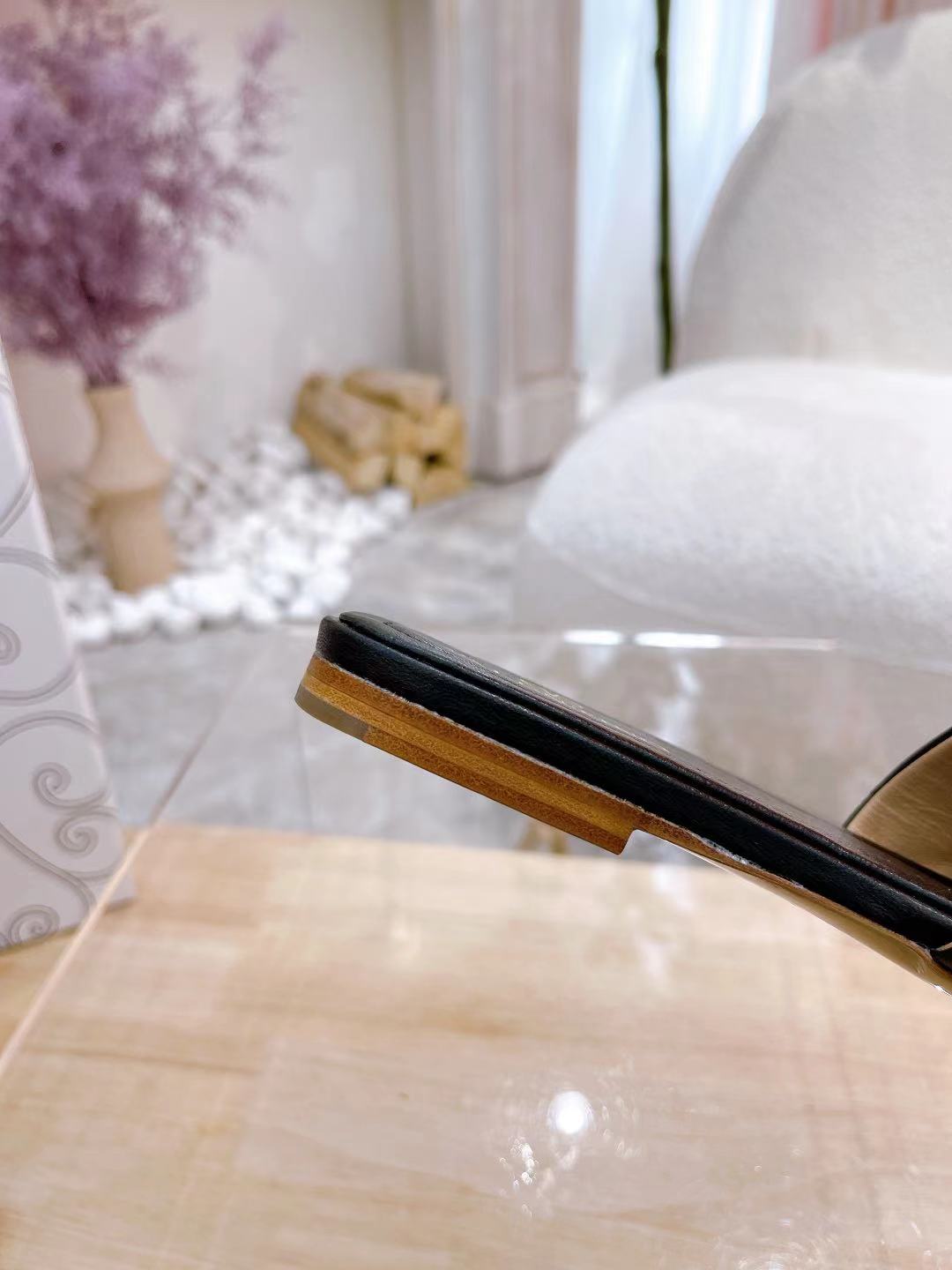 STUD FLAT SLIDE IN BLACK LAMBSKIN - 34