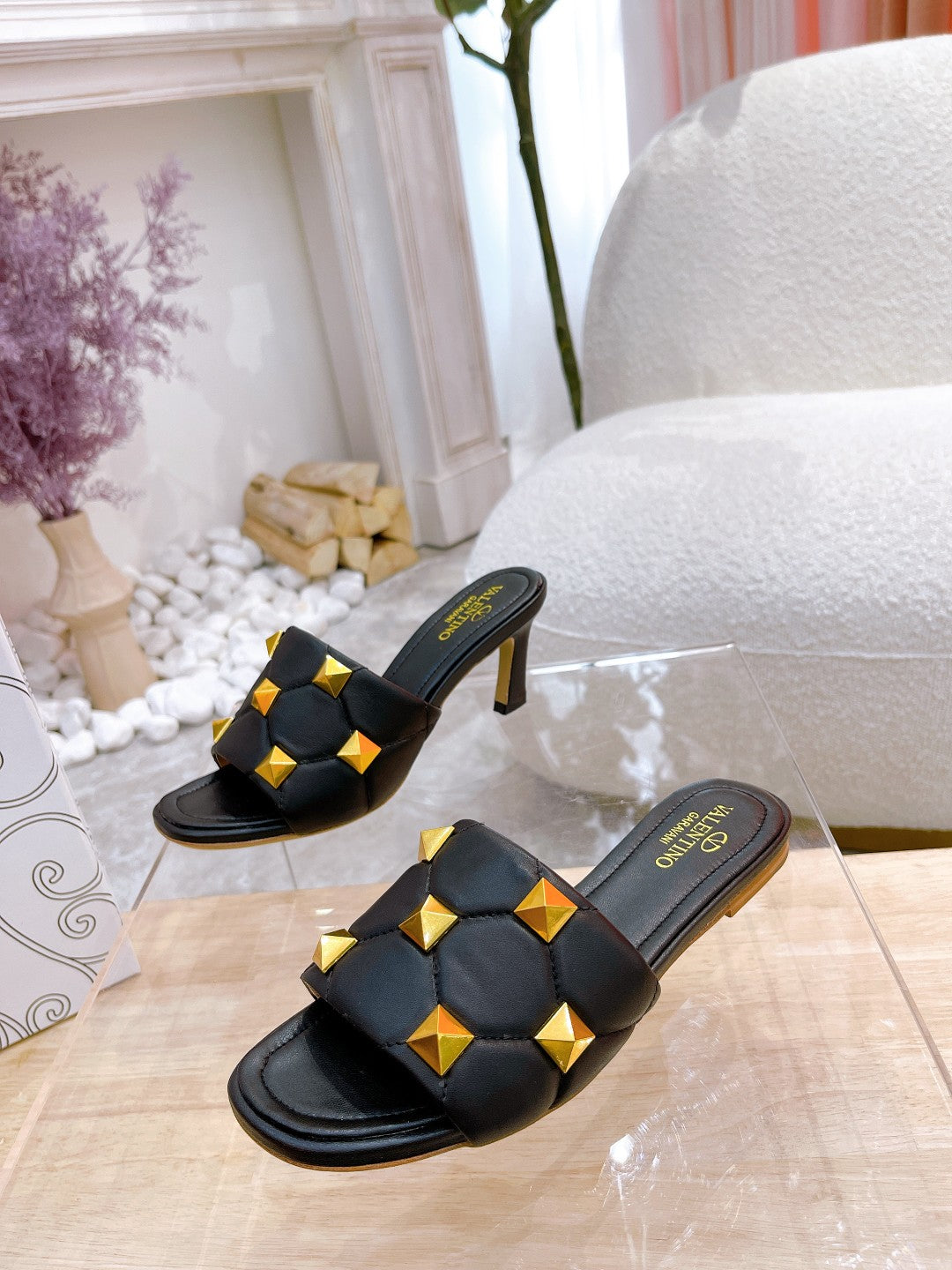 STUD FLAT SLIDE IN BLACK LAMBSKIN - 34