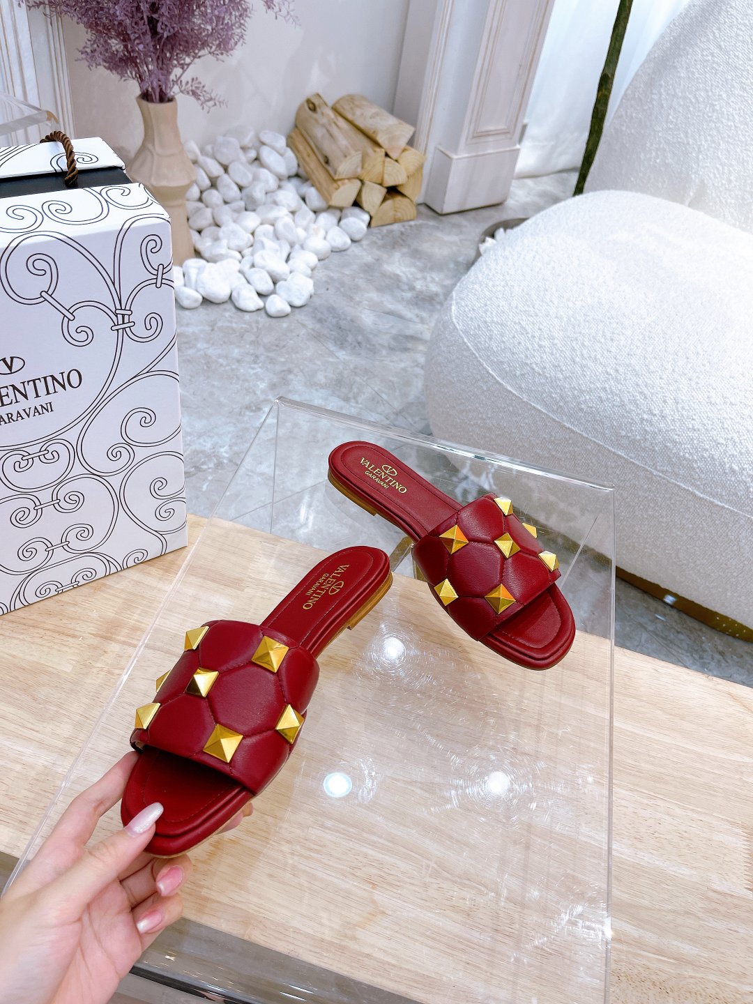 STUD FLAT SLIDE IN GARNET RED AMBSKIN - 34