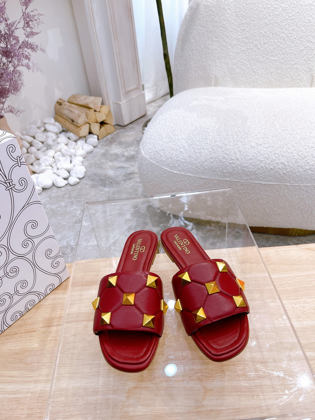 STUD FLAT SLIDE IN GARNET RED AMBSKIN - 34