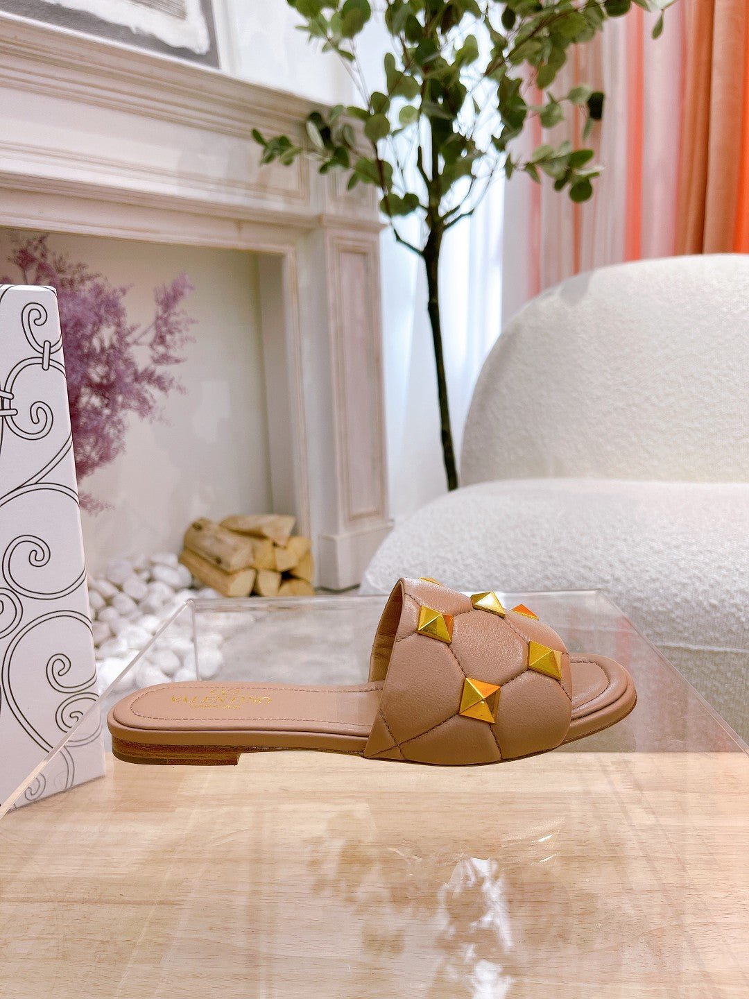 STUD FLAT SLIDE IN PEANUT BROWN LAMBSKIN - 34