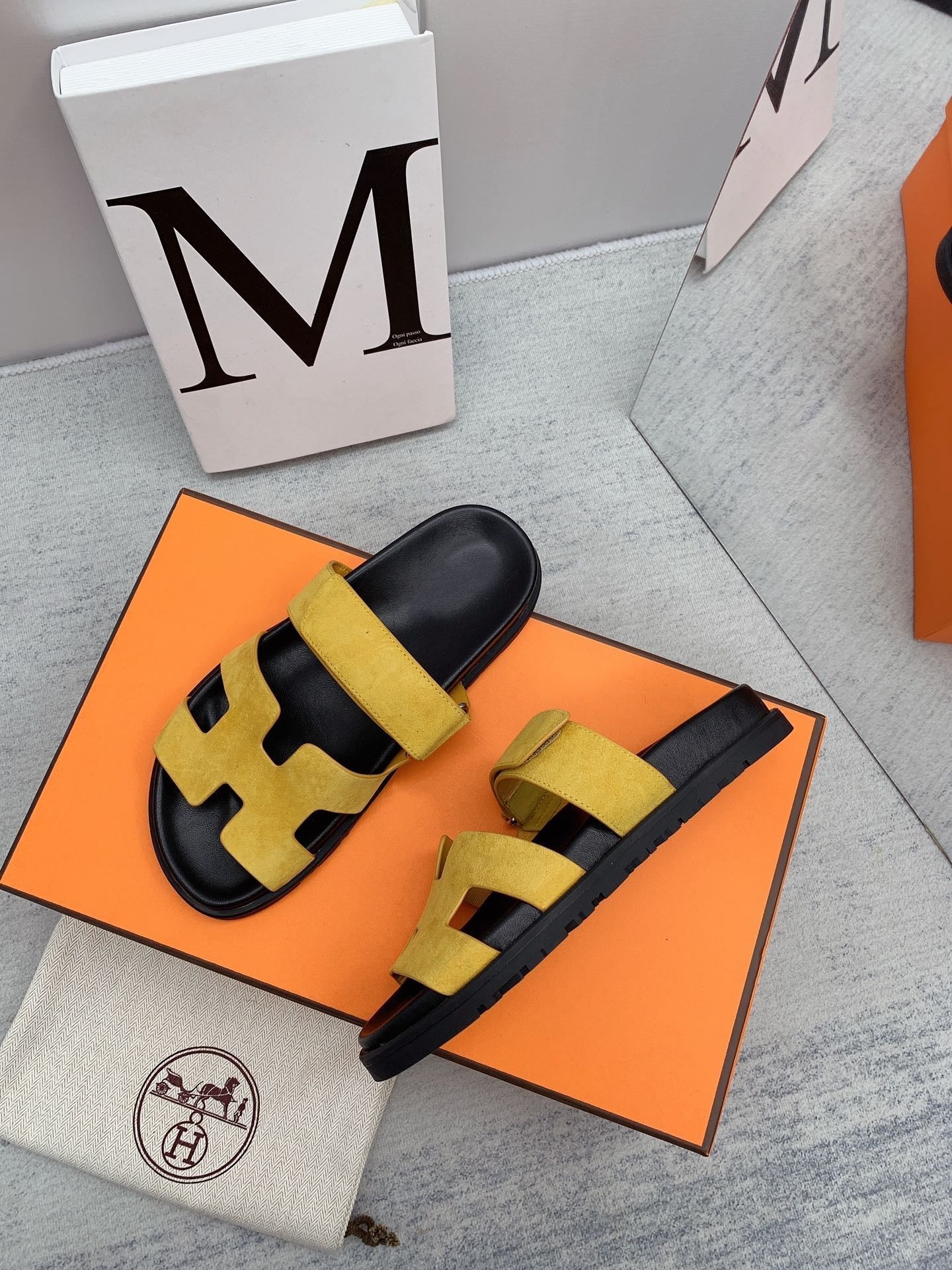 Chypre Sandal Yellow - 35