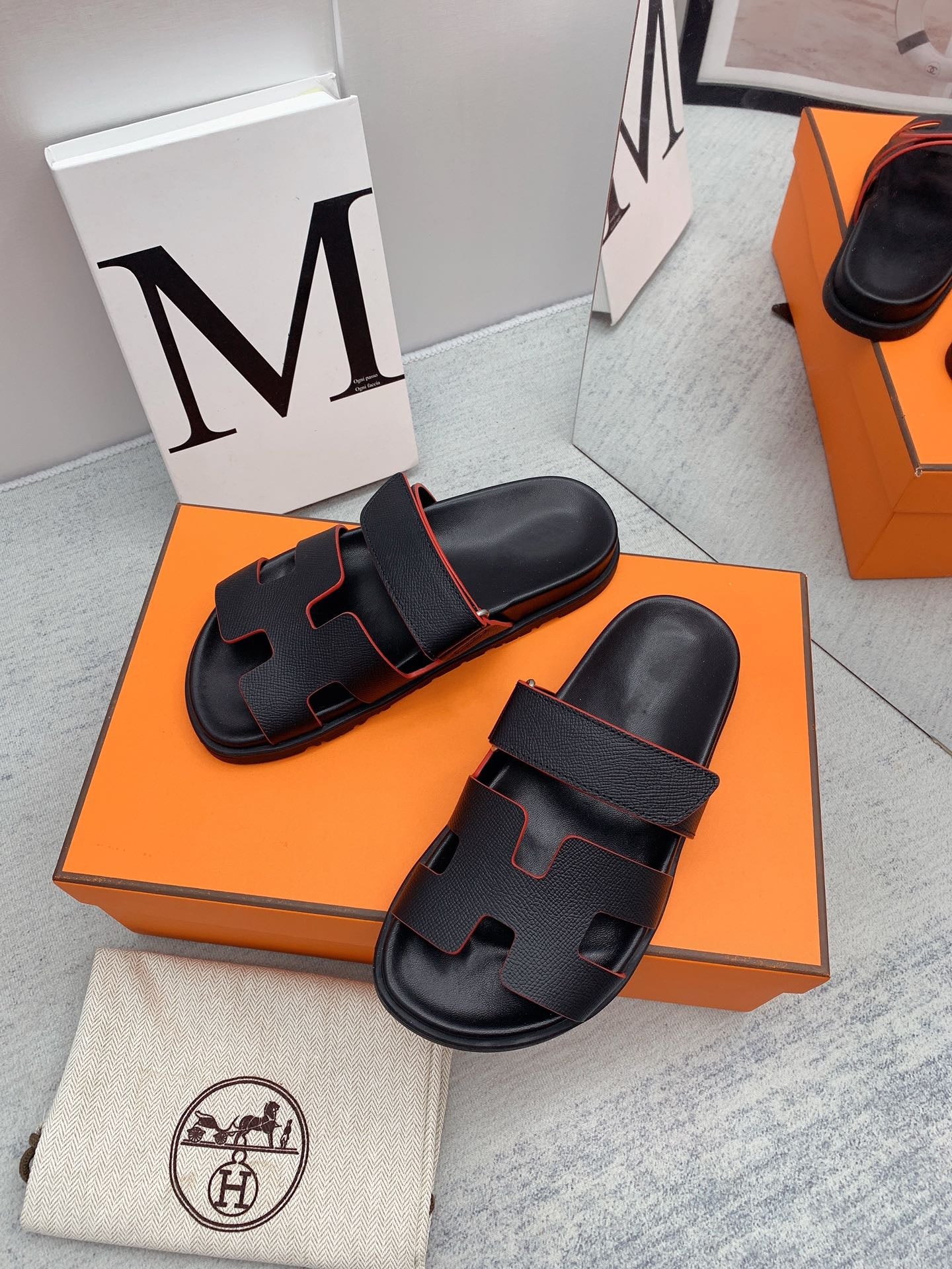 Chypre Sandal Black with red trim - 35