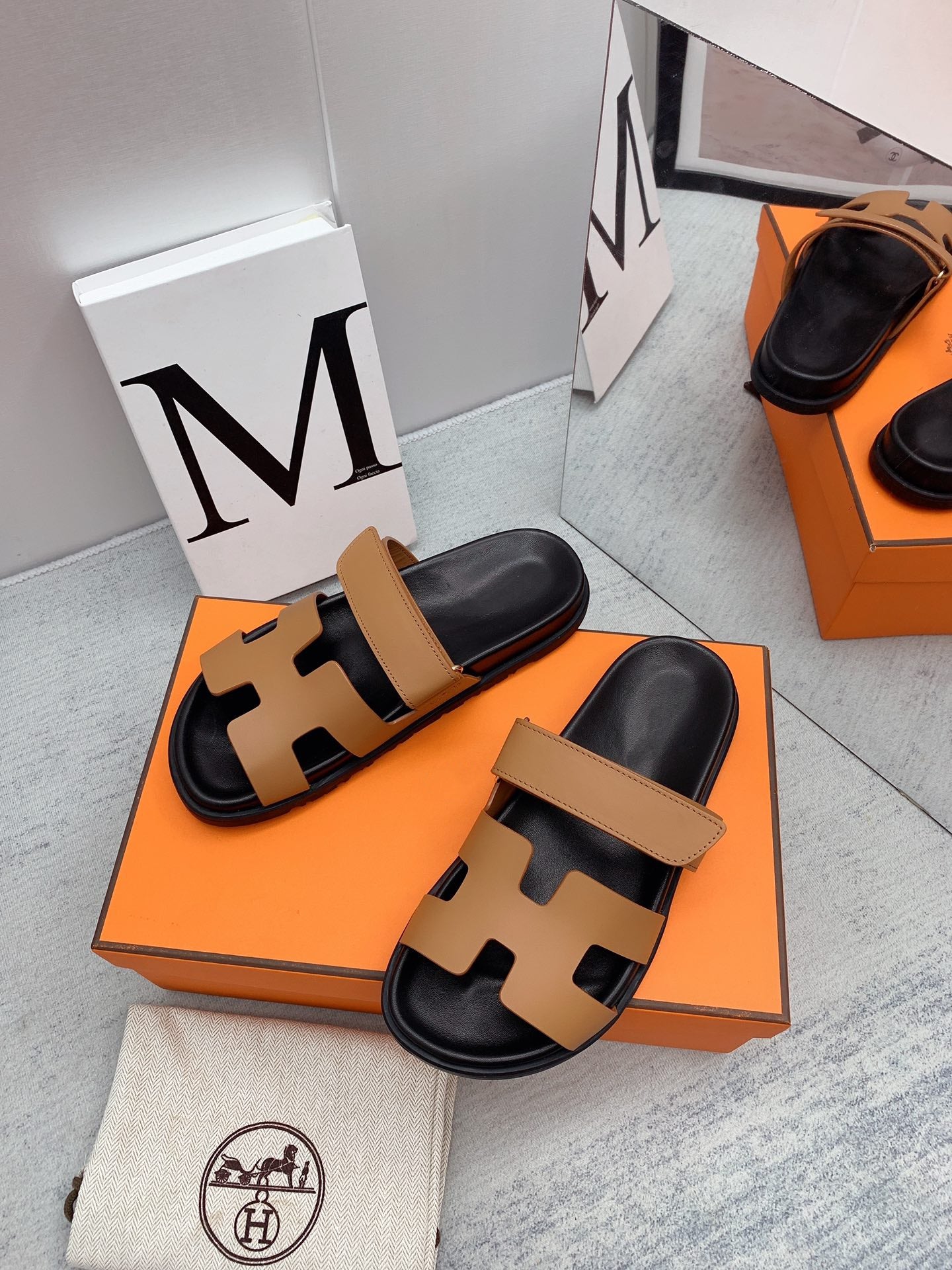 Chypre Sandal Gold - 35