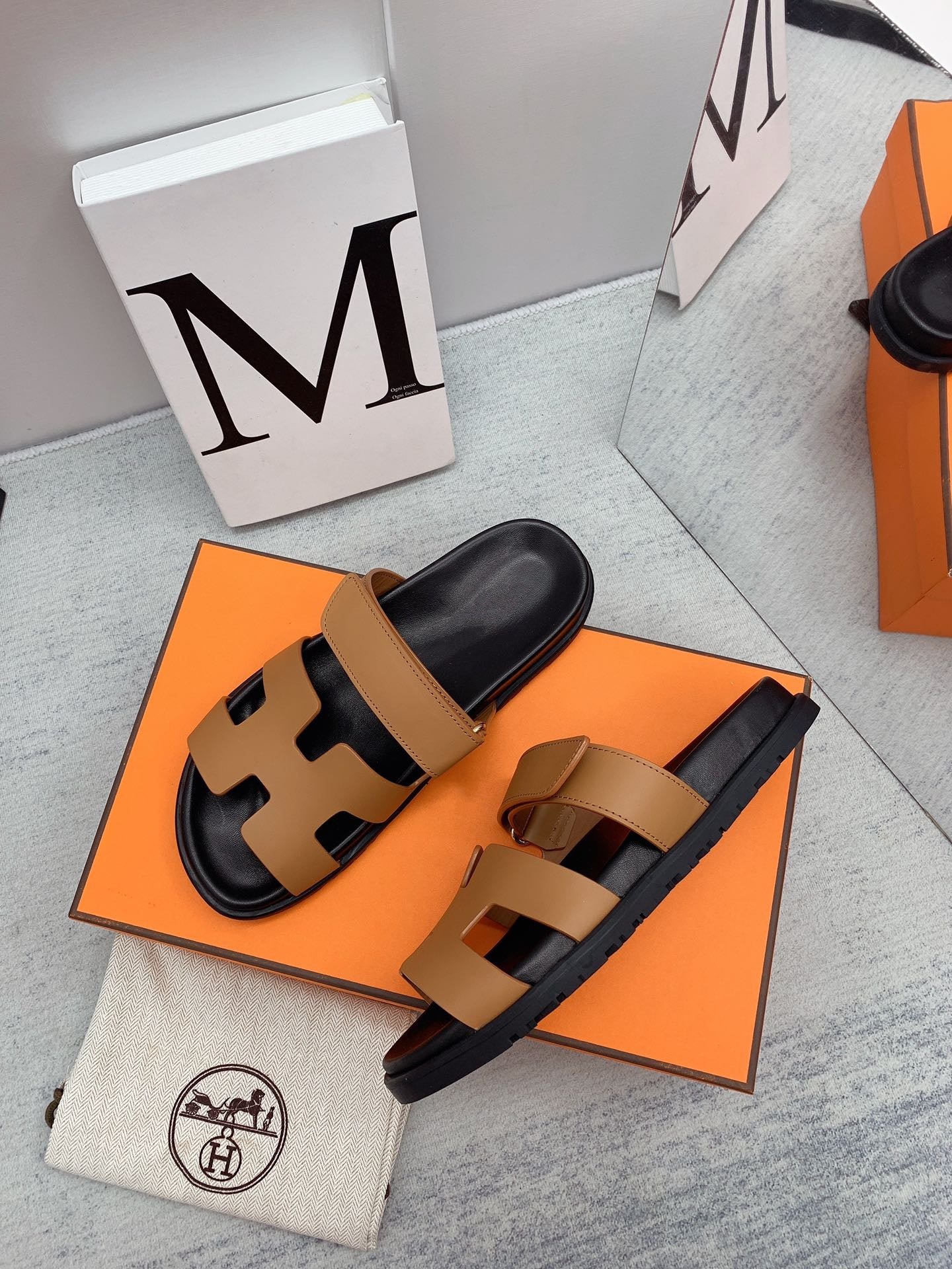 Chypre Sandal Gold - 35