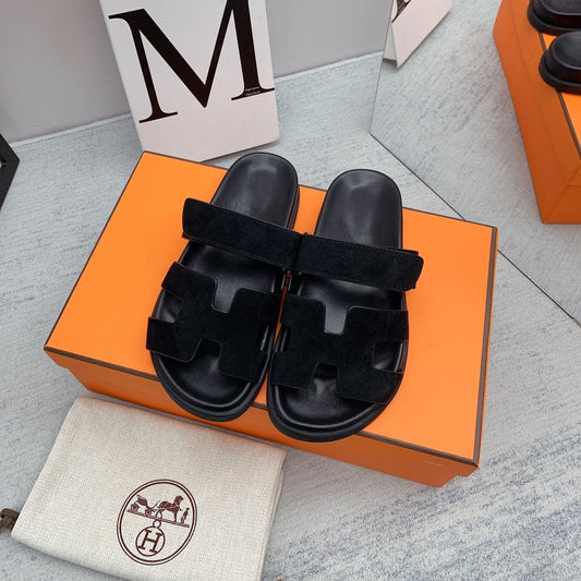 Chypre Sandal Black velvet lining - 35
