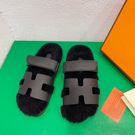 Chypre Sandal Black shearling insole Black goatskin lining - 35