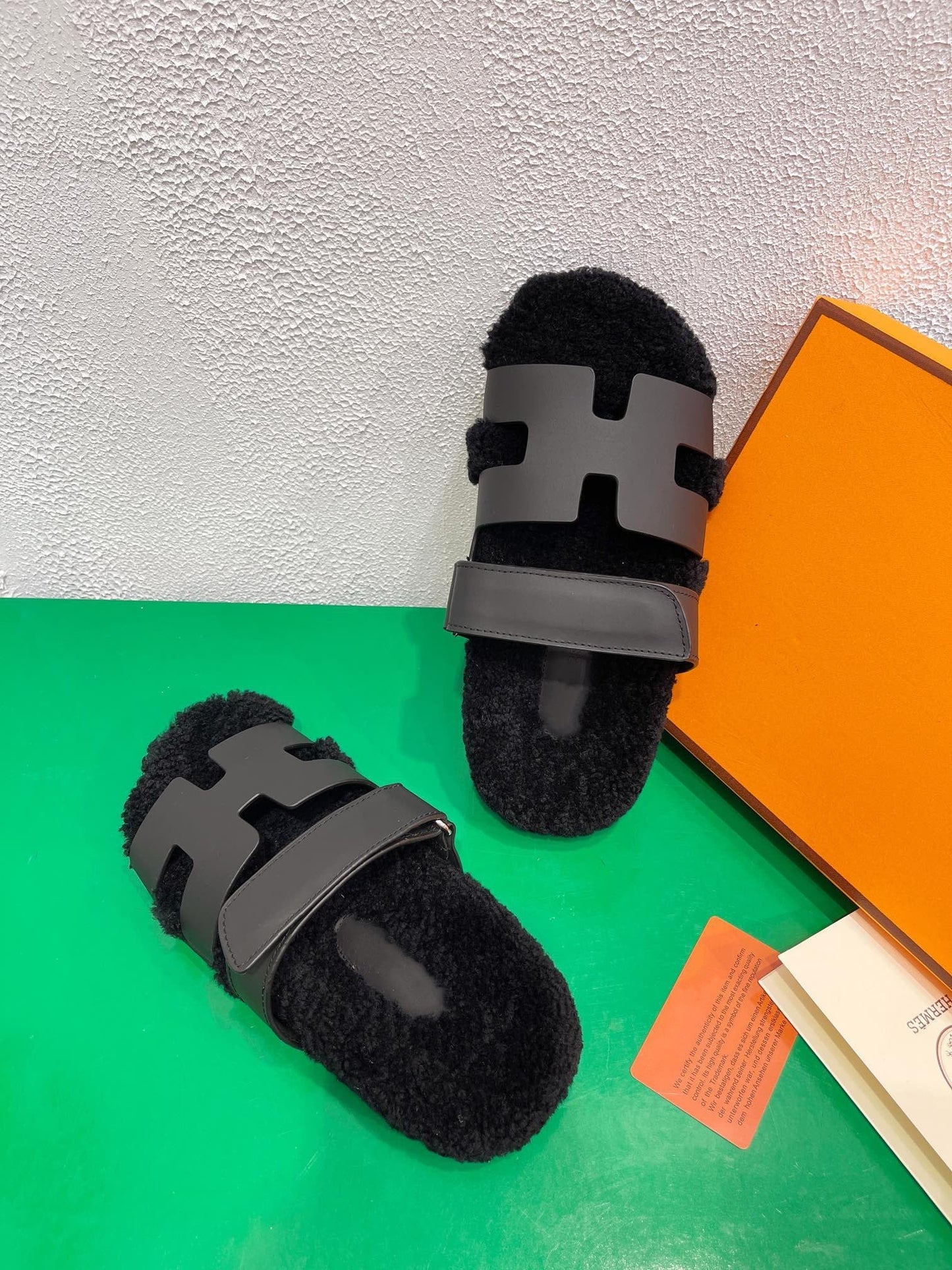 Chypre Sandal Black shearling insole Black goatskin lining - 35