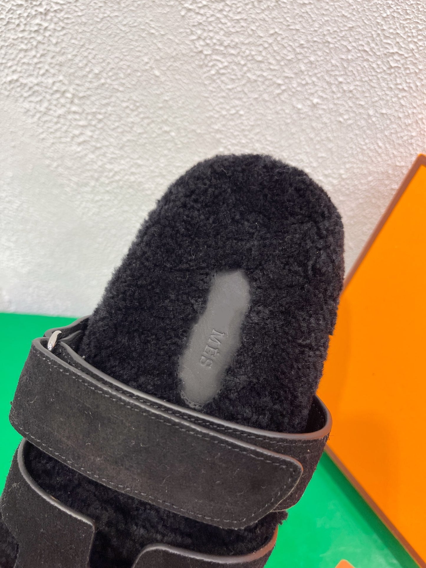 Chypre Sandal Black shearling insole Black Velvet leather lining - 35