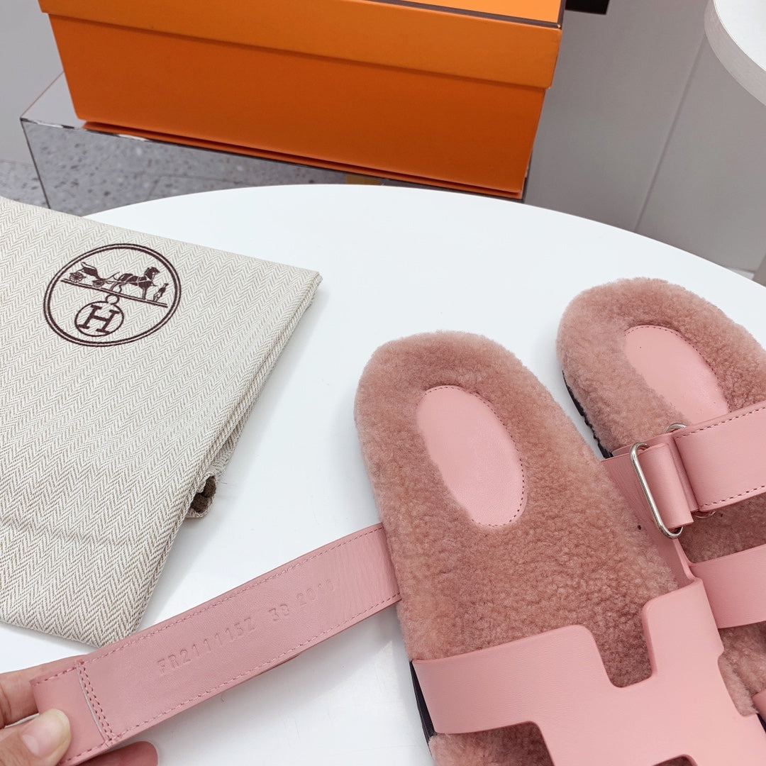 Chypre Sandal Pink shearling insole Pink goatskin lining - 35