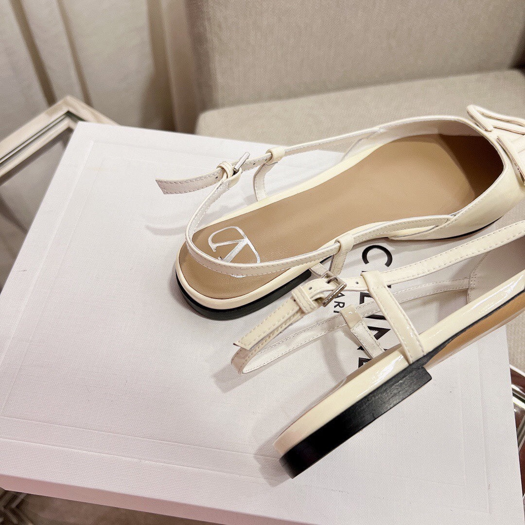 Vlogo Signature Slingback Light Ivory Calfskin - 35 / 1cm