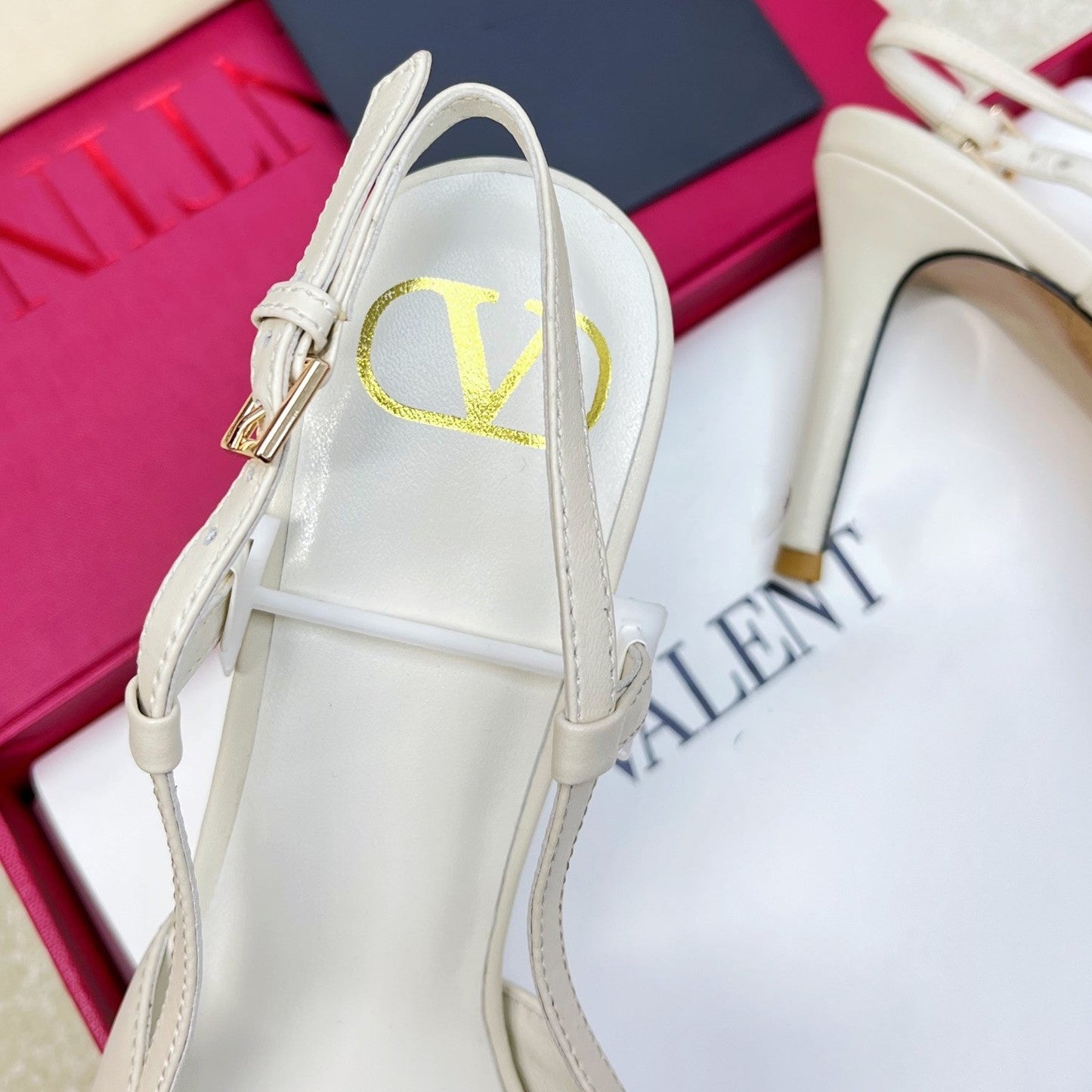 Vlogo Signature Diamond Slingback White Calfskin - 35 / 4cm