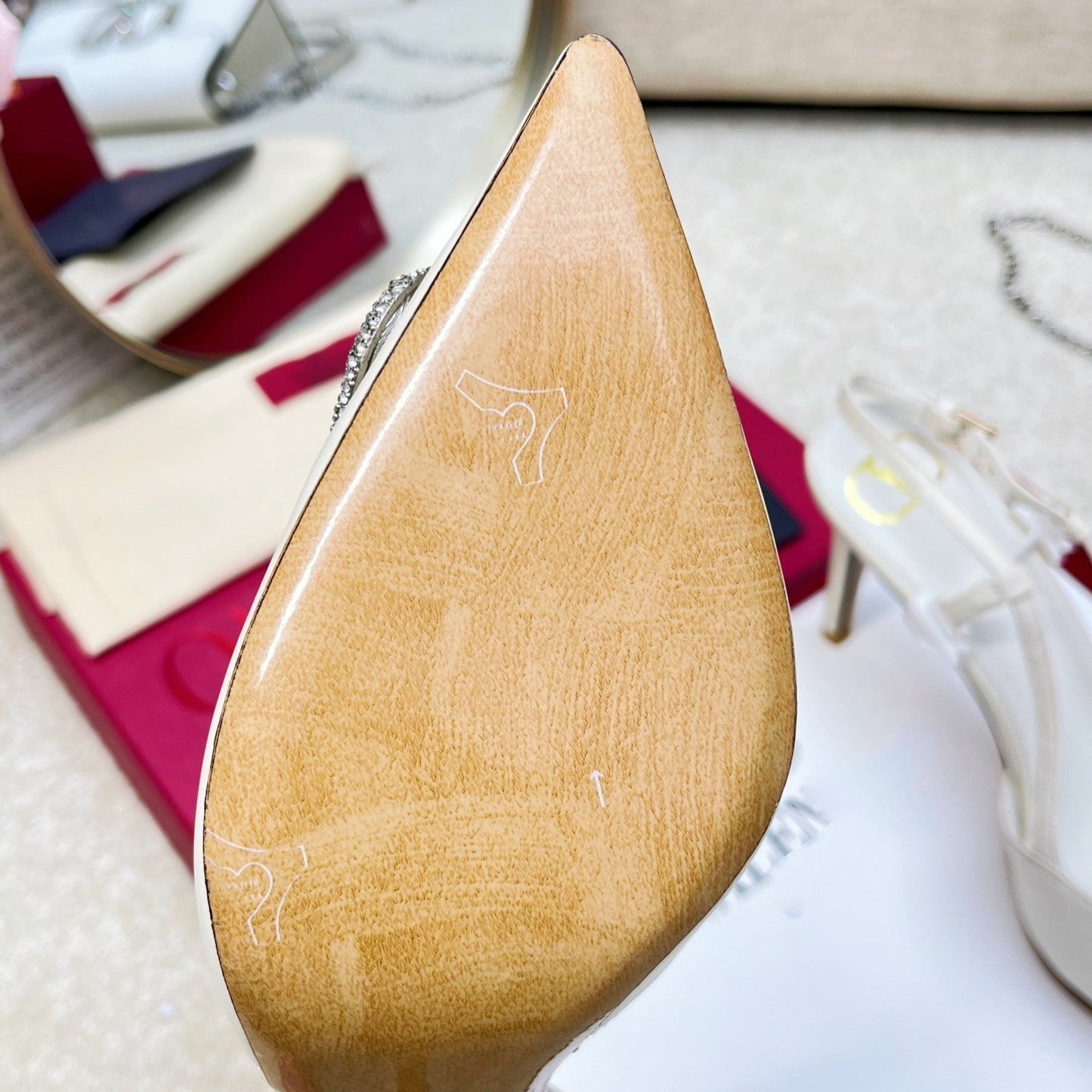 Vlogo Signature Diamond Slingback White Calfskin - 35 / 4cm