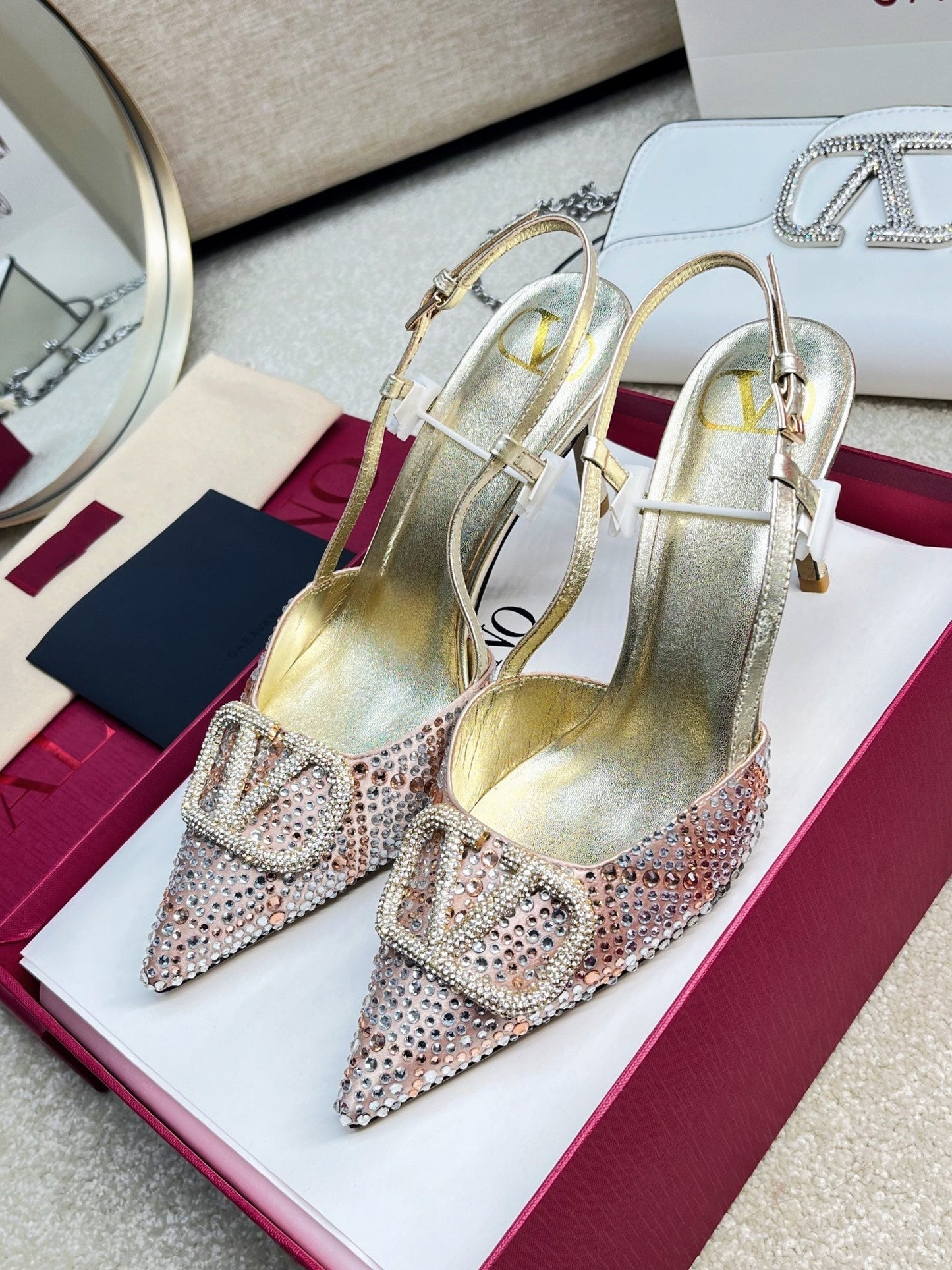 Vlogo Signature Slingback Light Pink Calfskin With Crystals - 35 / 4cm