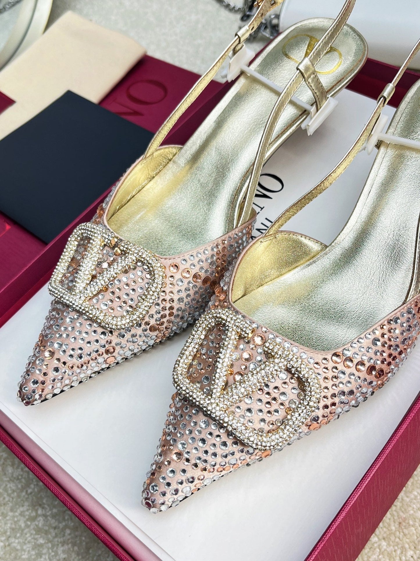 Vlogo Signature Slingback Light Pink Calfskin With Crystals - 35 / 4cm