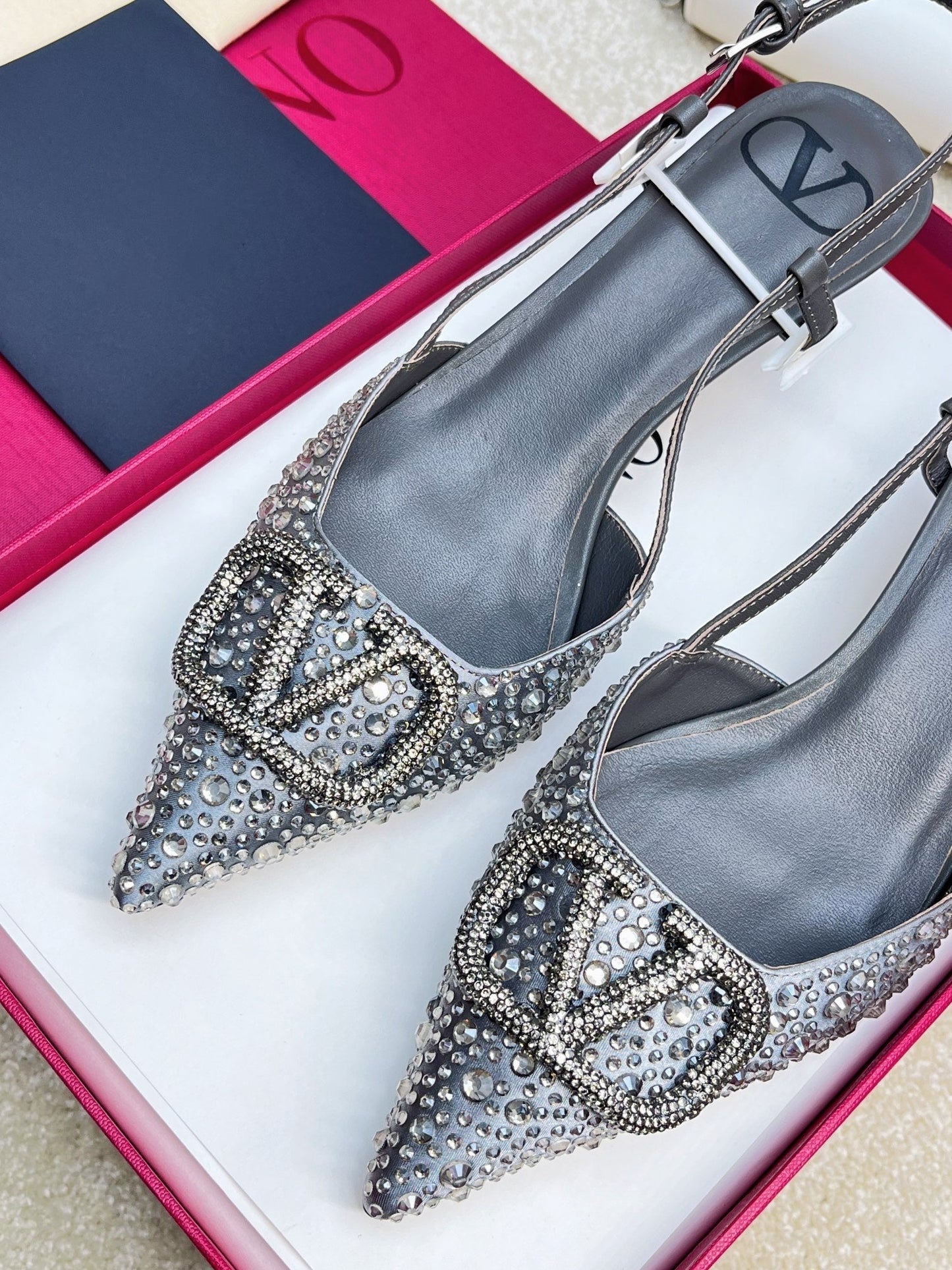 Vlogo Signature Slingback Black Calfskin With Crystals - 35 / 4cm