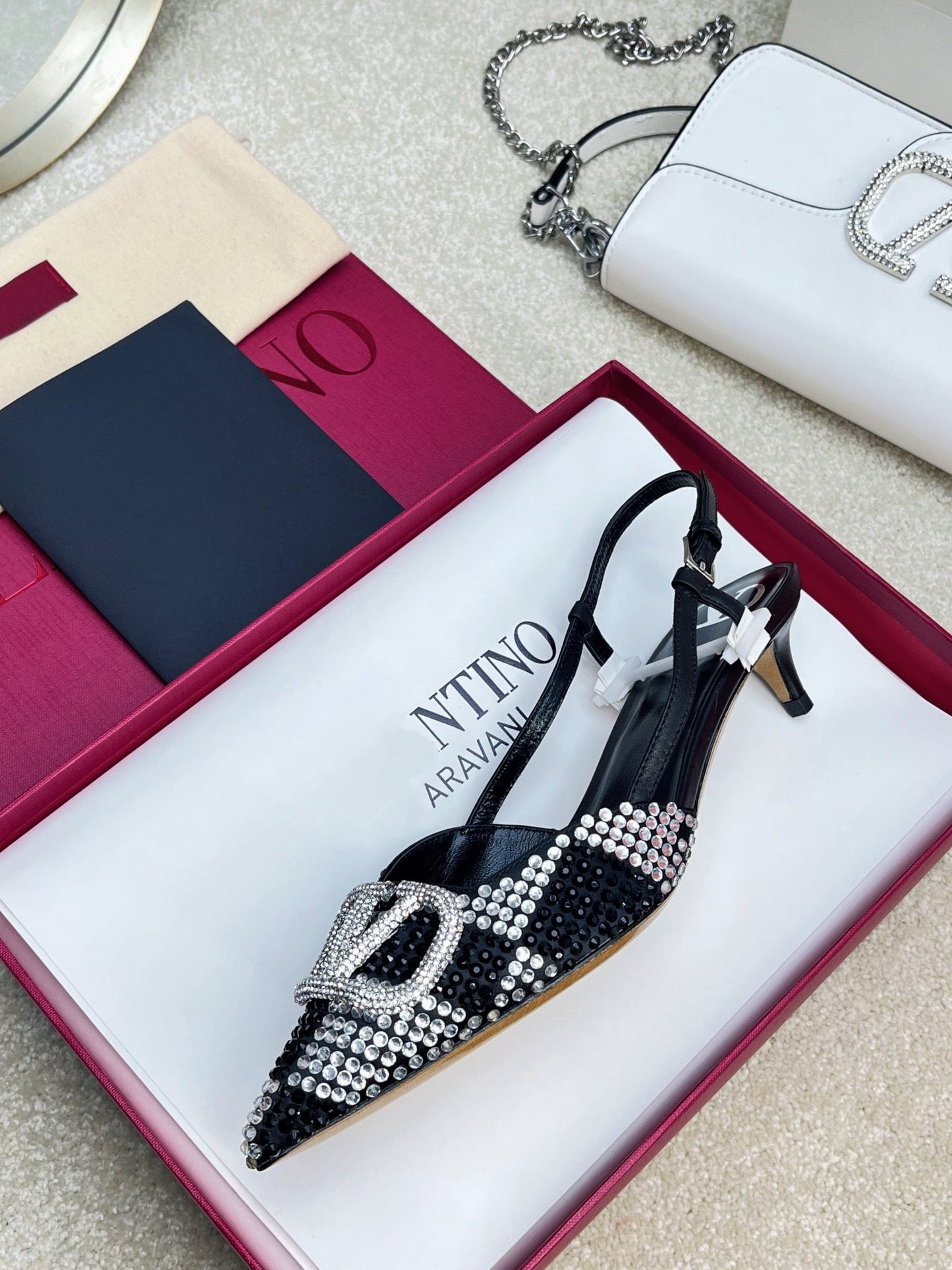 Vlogo Signature Slingback Black Calfskin With Crystals Caro - 35 / 4cm