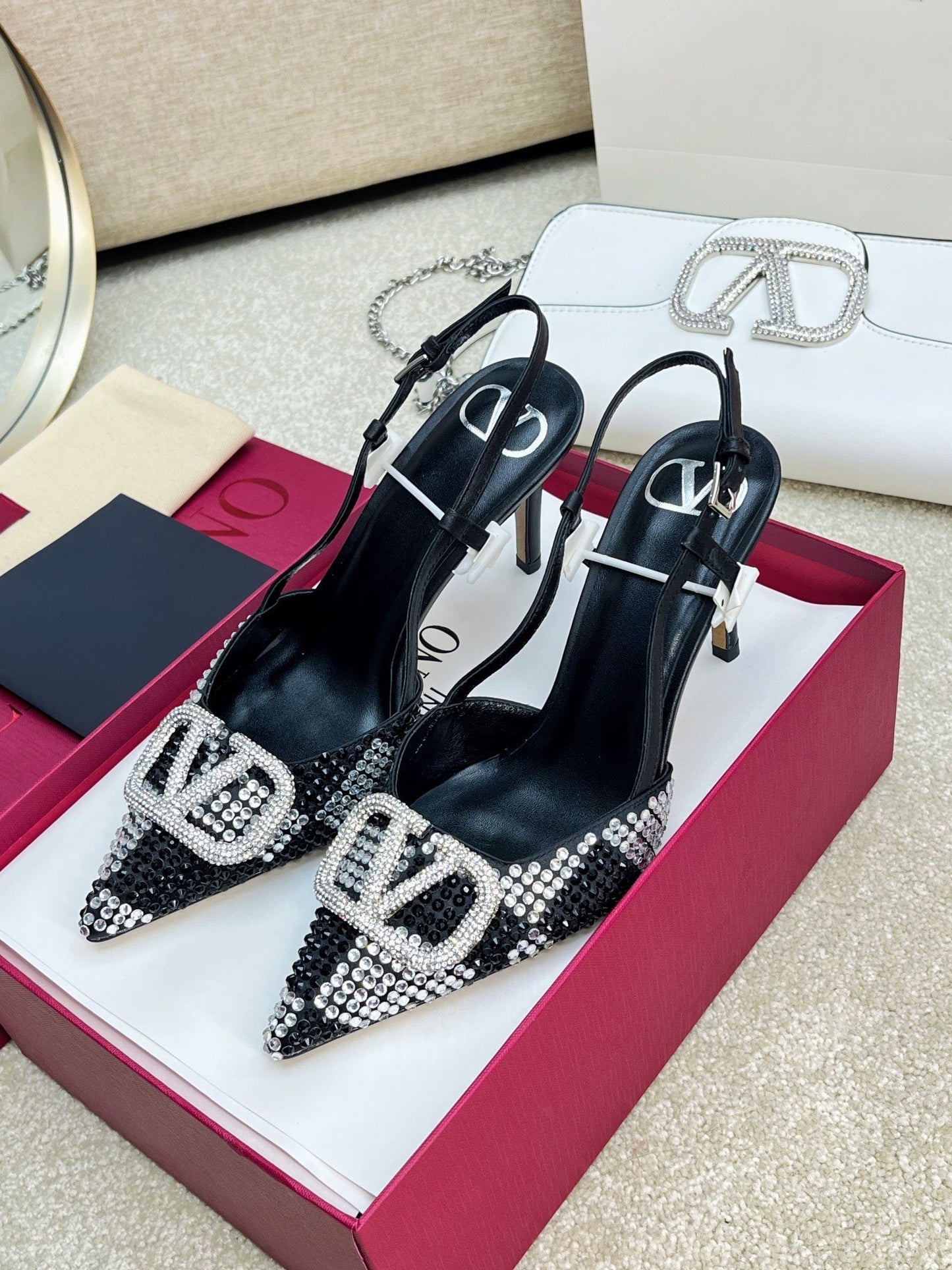 Vlogo Signature Slingback Black Calfskin With Crystals Caro - 35 / 4cm