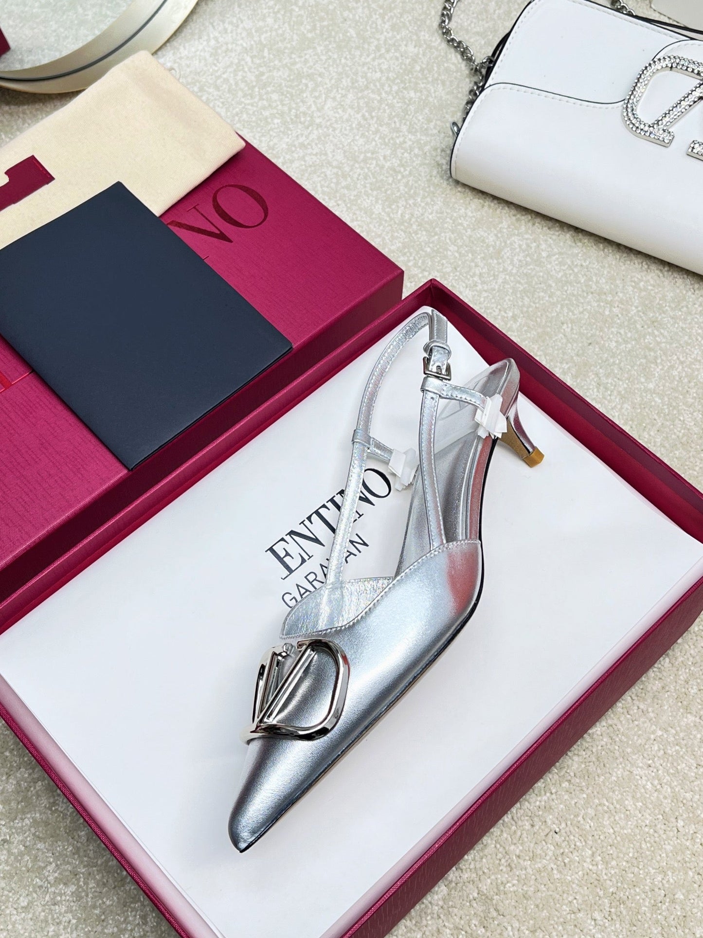 Vlogo Signature Slingback Silver Calfskin - 35 / 4cm