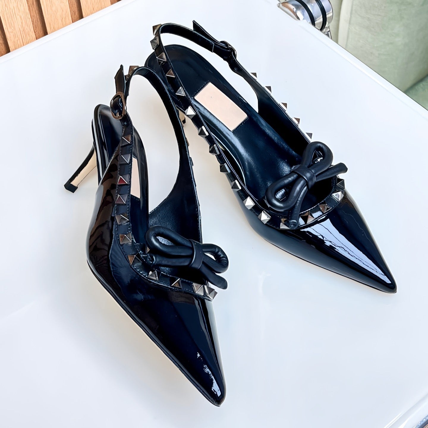 Rockstud Bow Slingback Black Calfskin With Matching Studs - 35