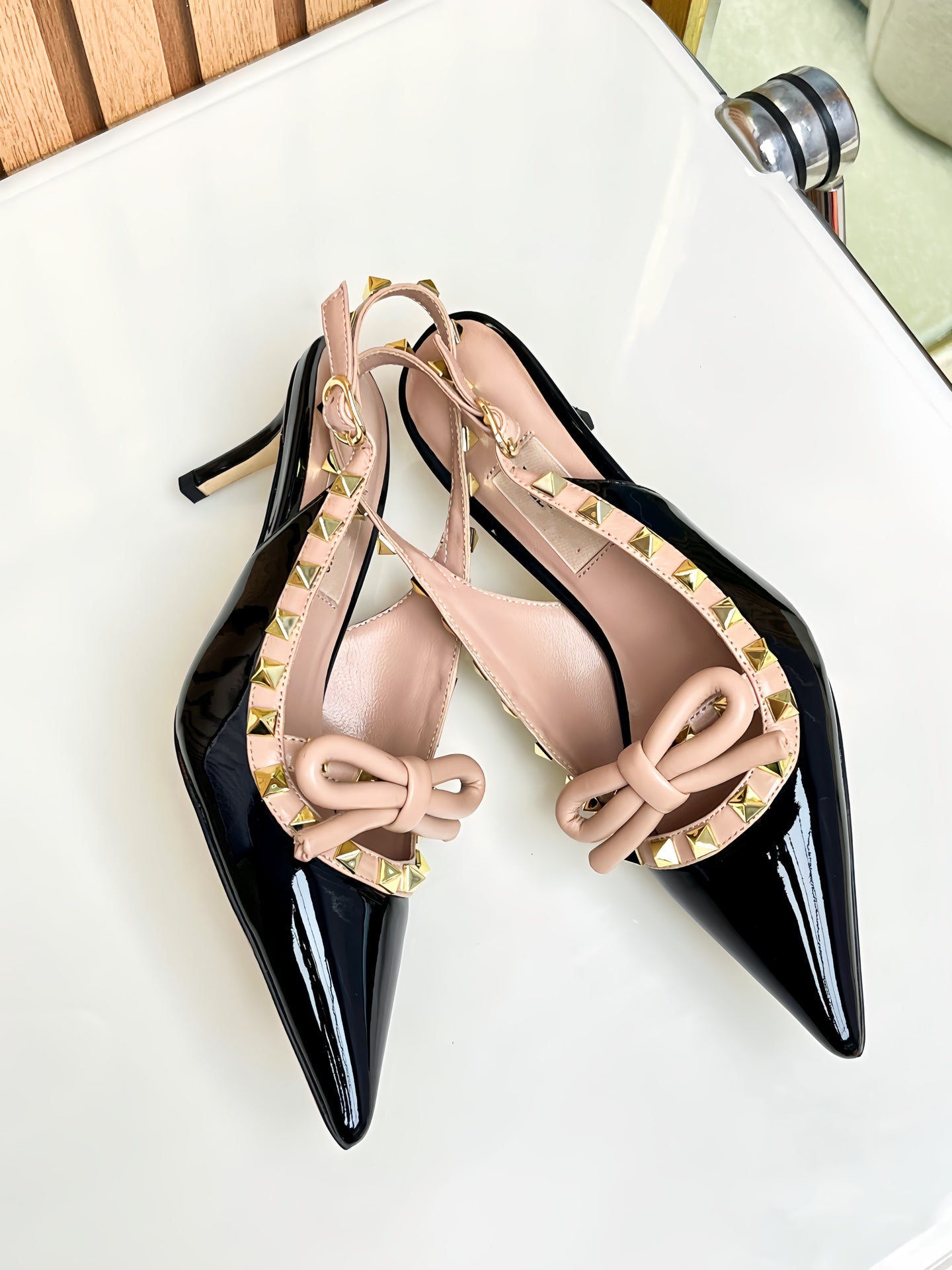 Rockstud Bow Slingback Black and Rose Cannelle Calfskin With Matching Studs - 35