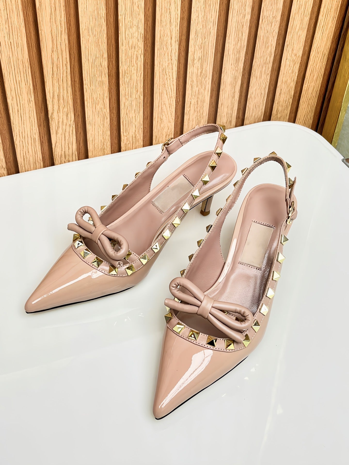 Rockstud Bow Slingback Rose Cannelle Calfskin With Matching Studs - 35
