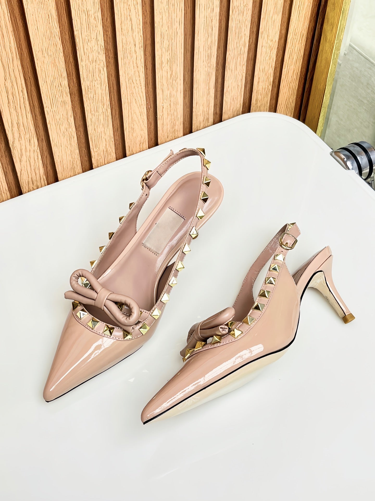 Rockstud Bow Slingback Rose Cannelle Calfskin With Matching Studs - 35