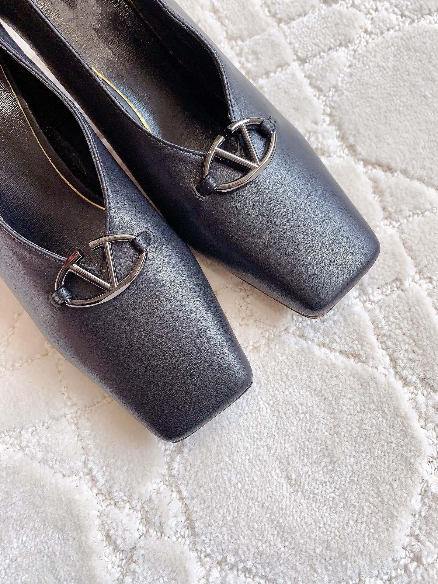 Vlogo Spool Square Toe Black - 35