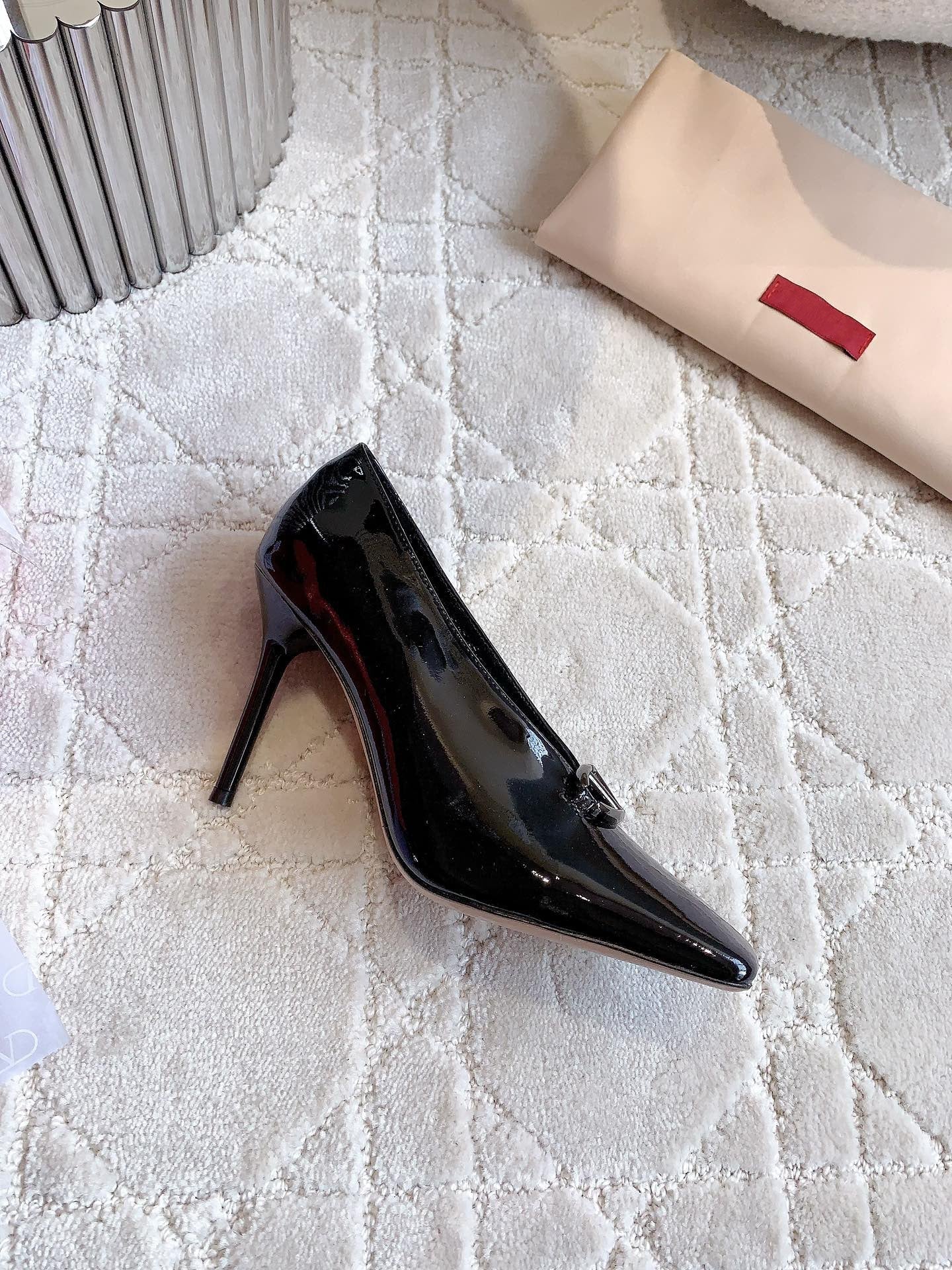 Vlogo Spool Square Toe Shiny Black - 35