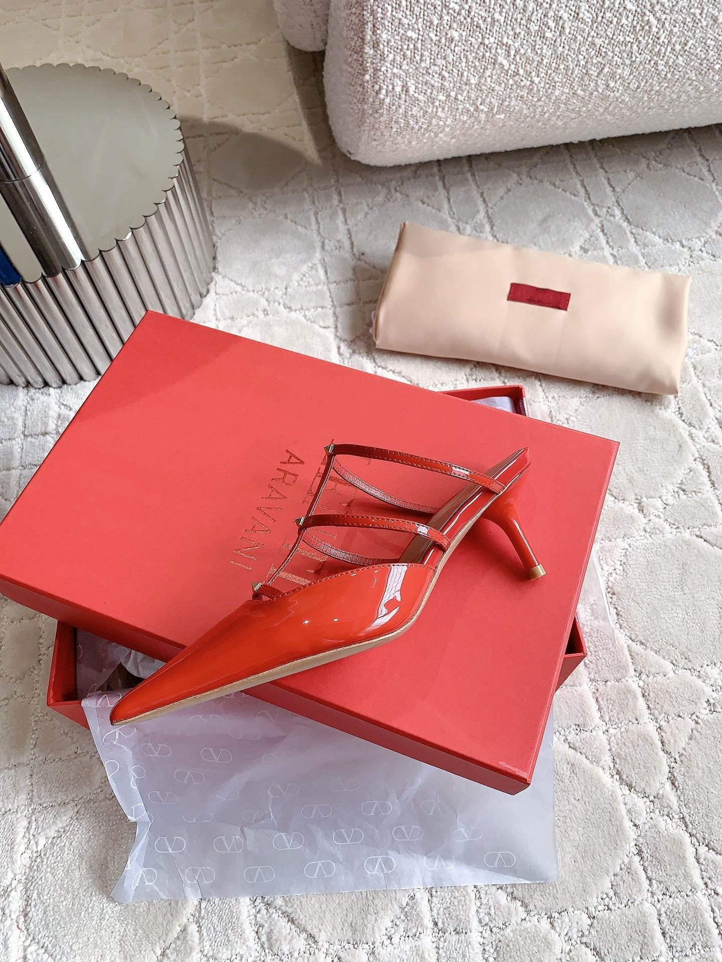 Rockstud Wispy Calfskin Mule 65mm Shiny Red - 35