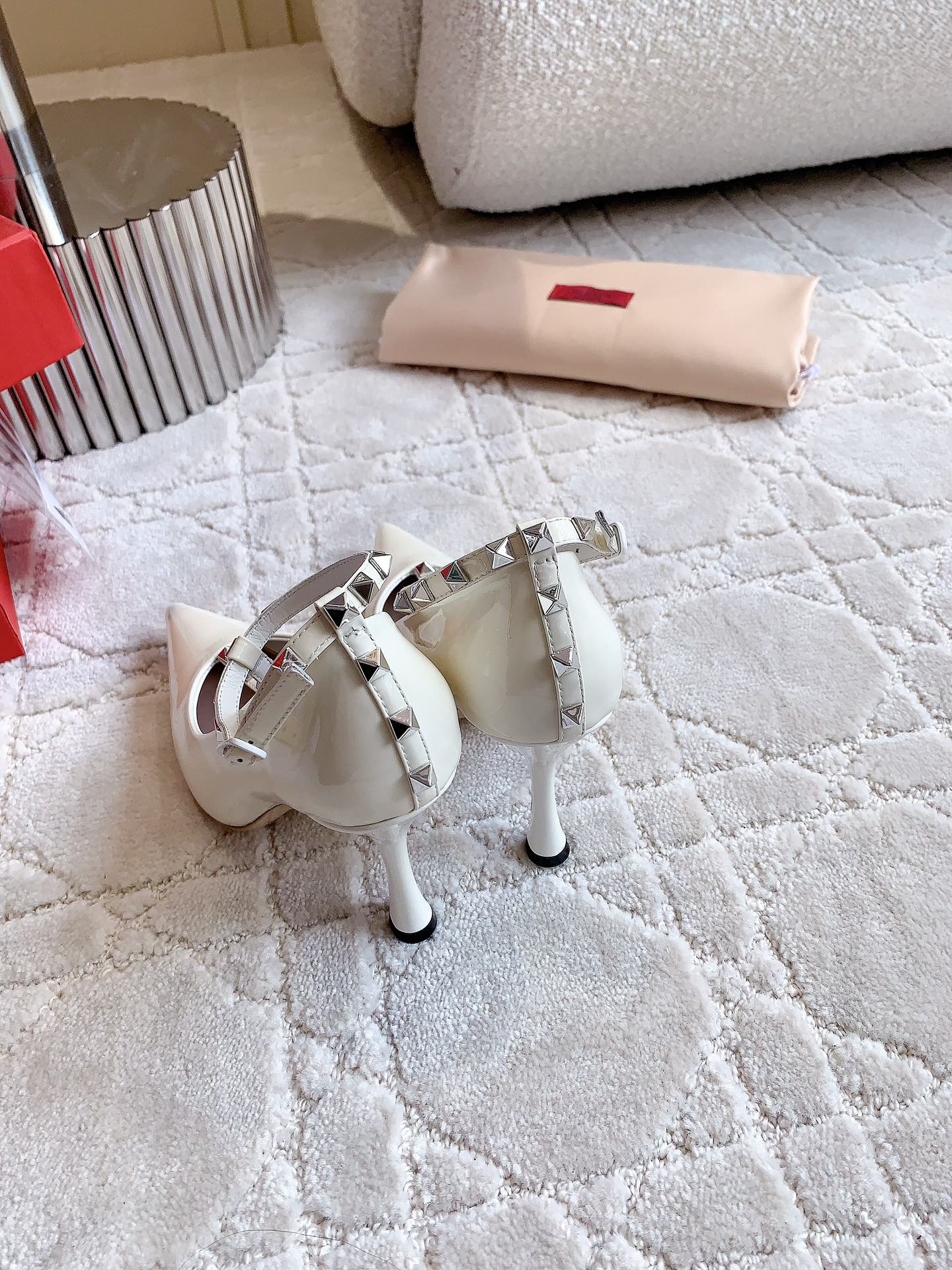 Rockstud TStrap 10cm White - 35