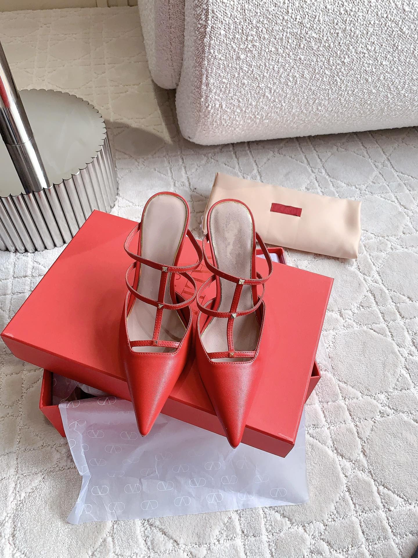 Rockstud Wispy Calfskin Mule 90mm Matte Red - 35