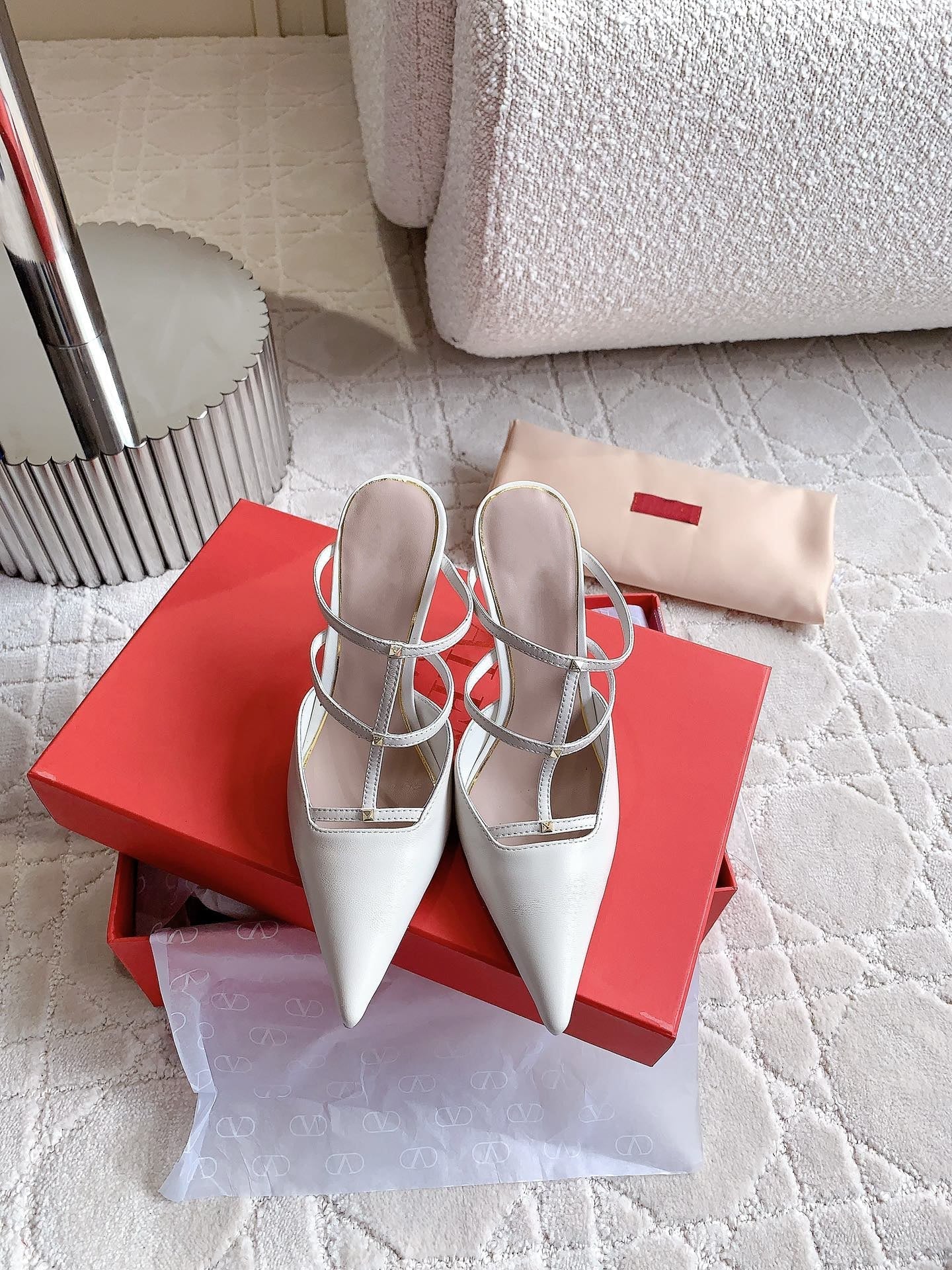 Rockstud Wispy Calfskin Mule 90mm Matte White - 35